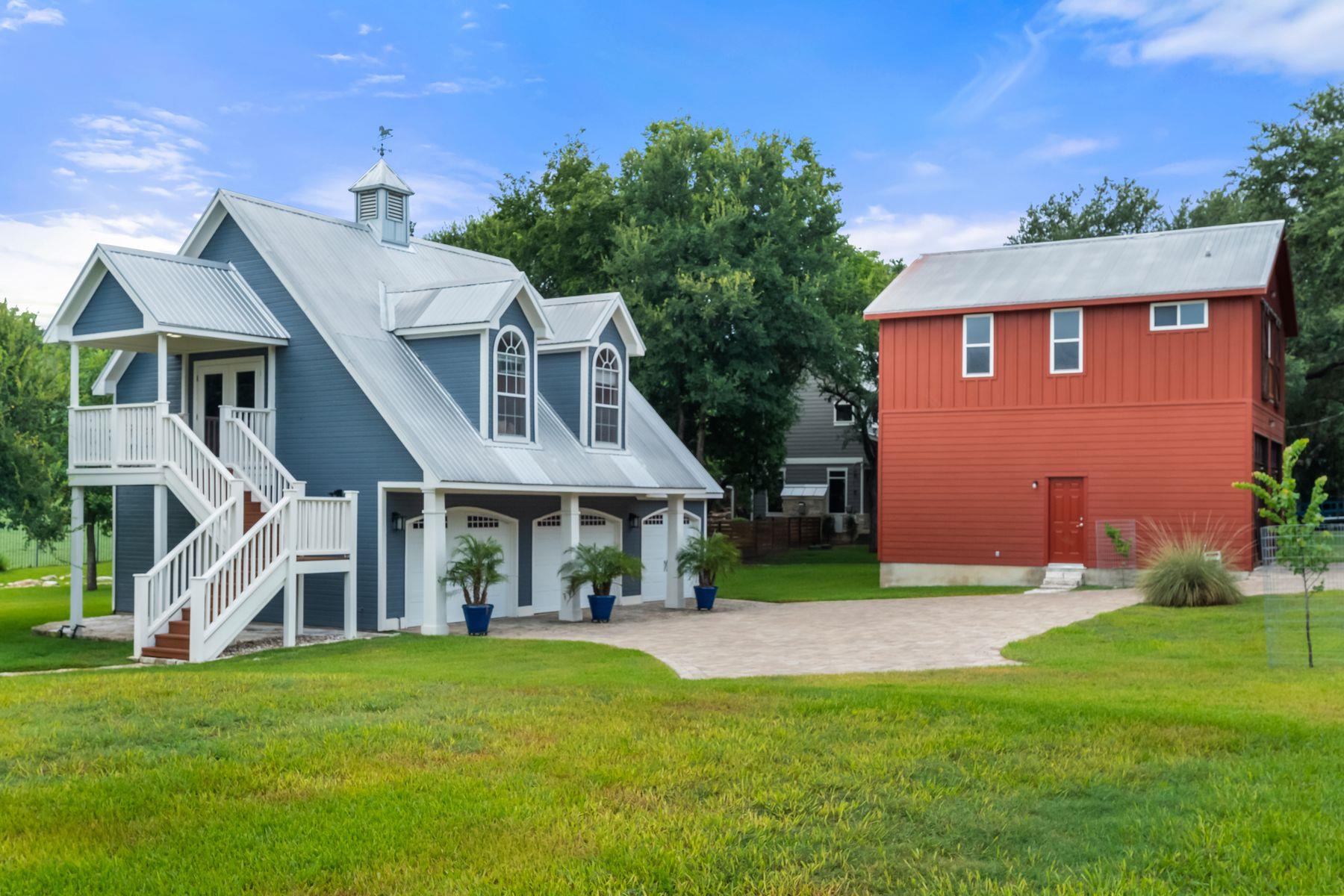 2703 De Soto DR