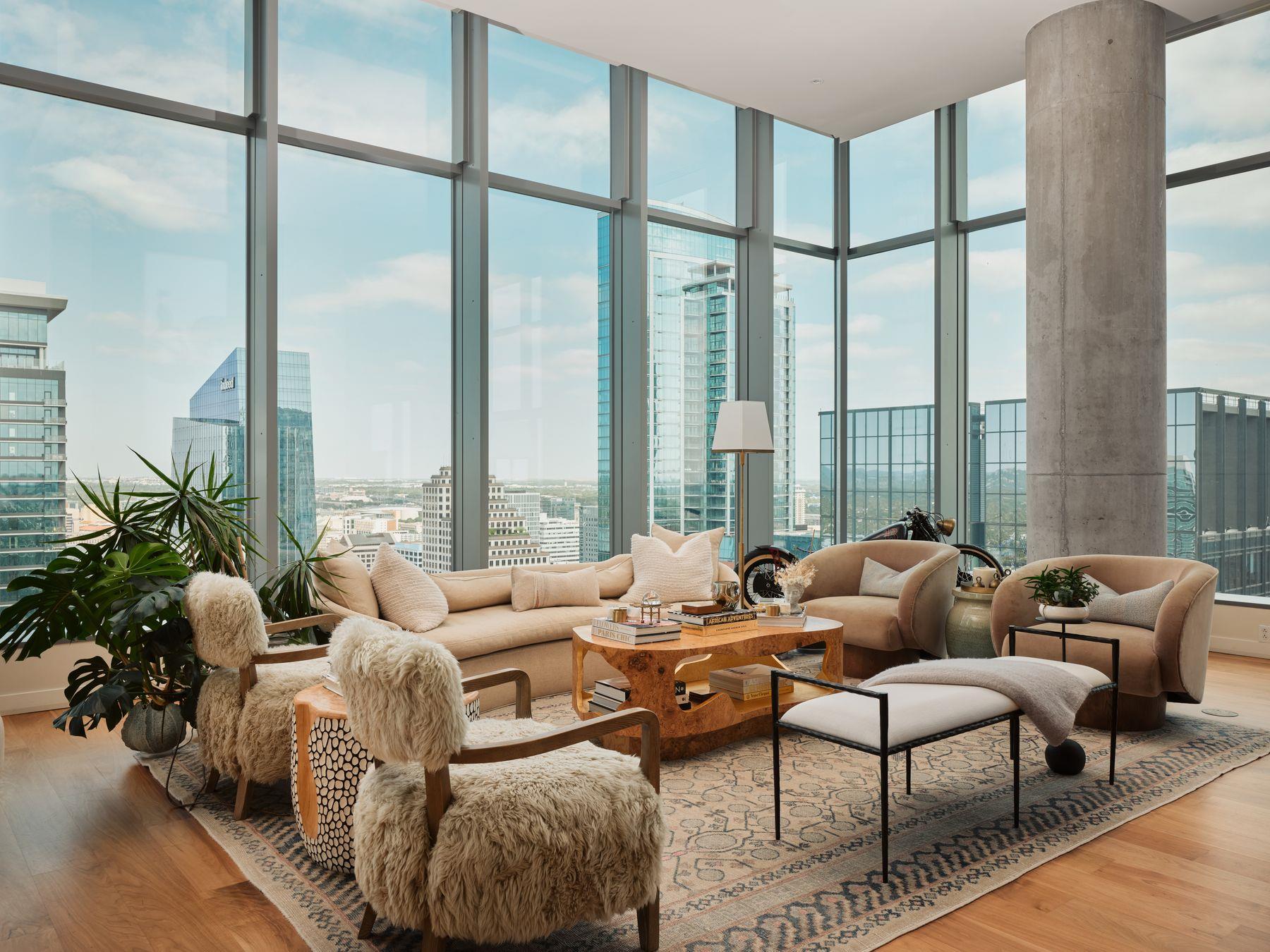 210 Lavaca ST # 3504