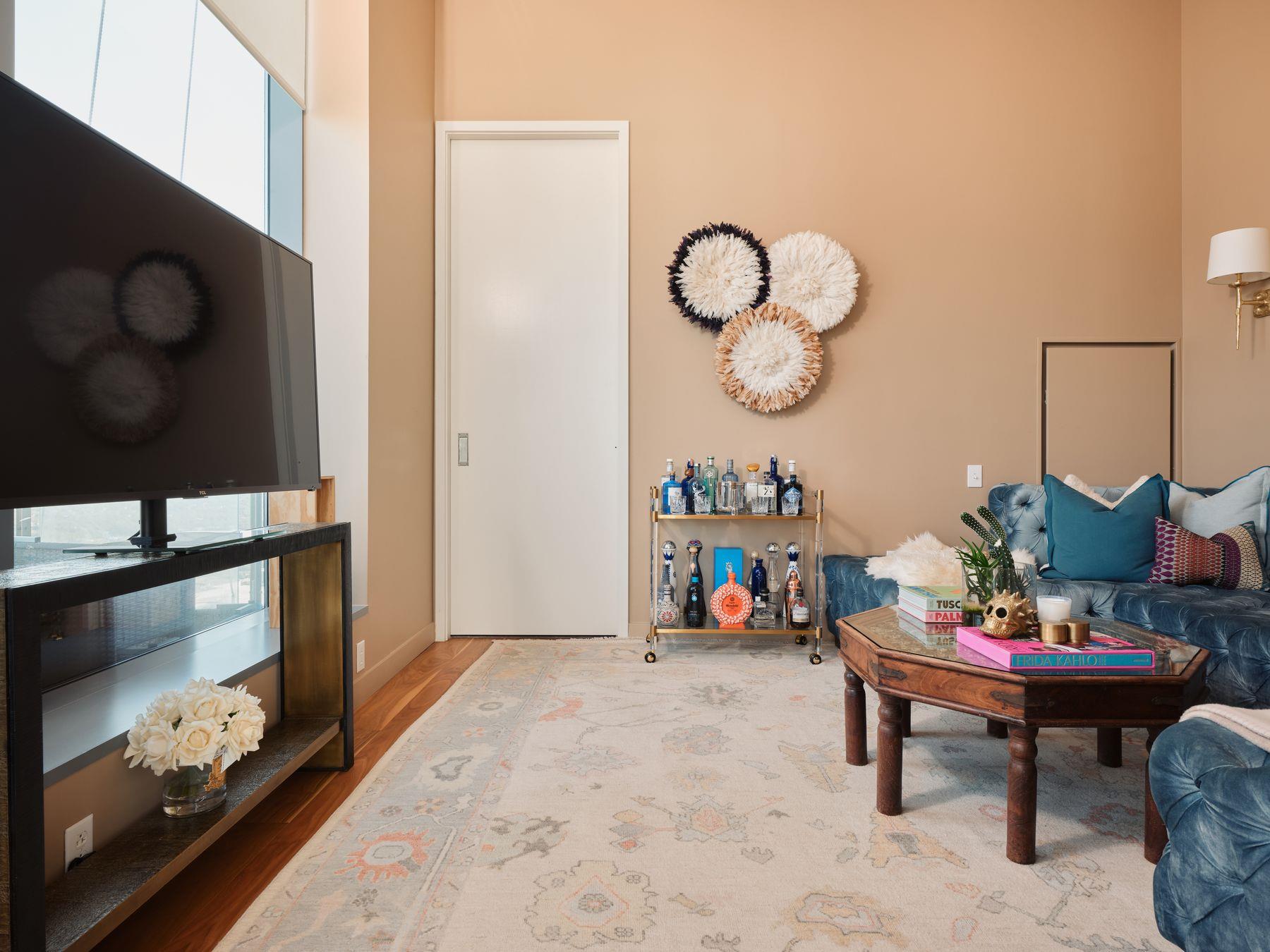 210 Lavaca ST # 3504
