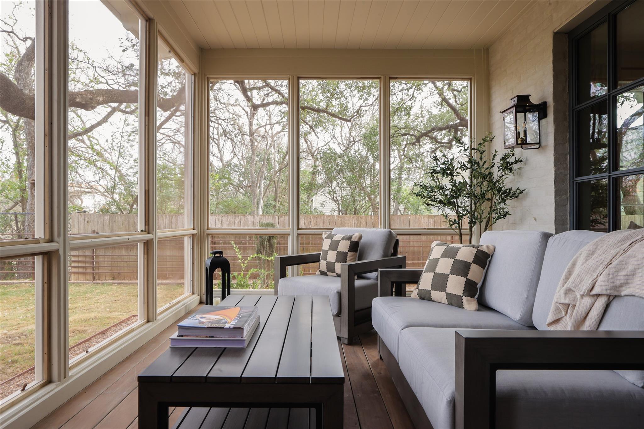 1012 Gaston Ave, Austin