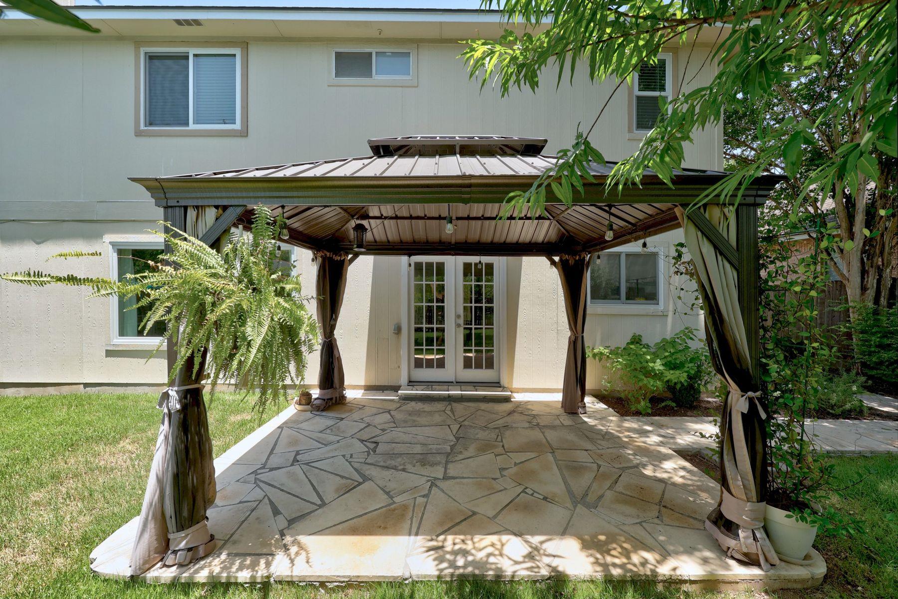 3309 Winding WAY
