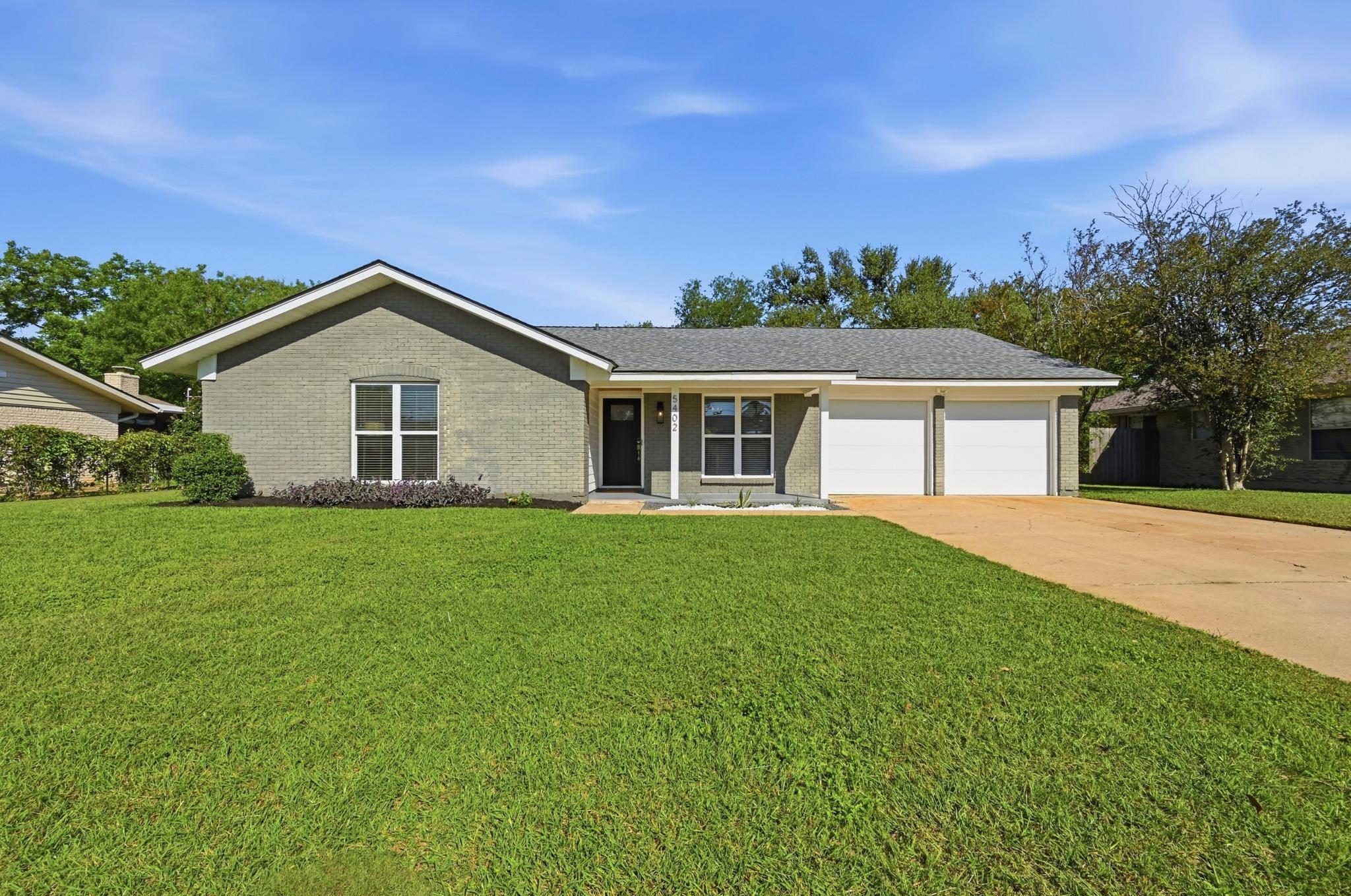 5402 Basswood LN