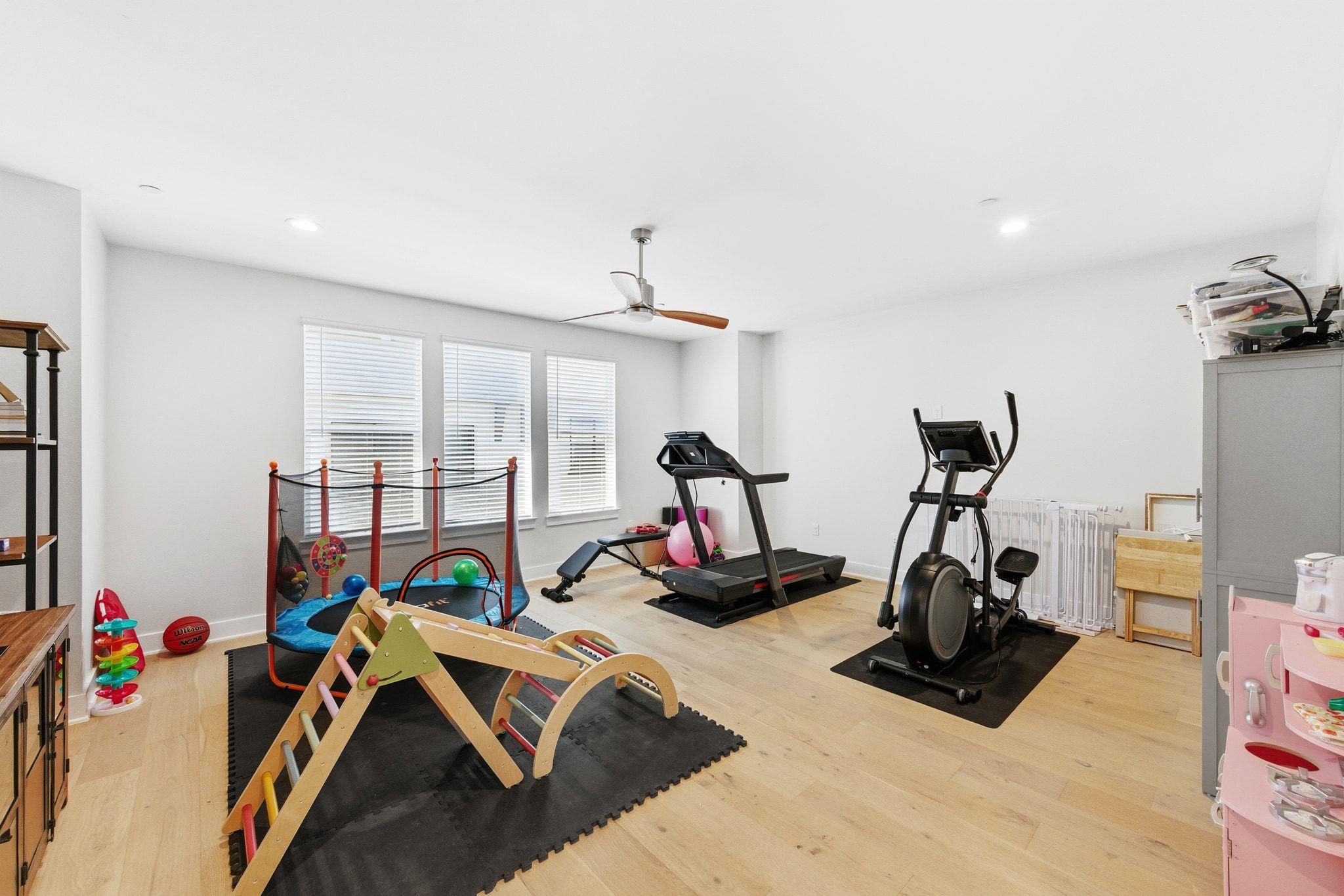 4209 Elevator DR