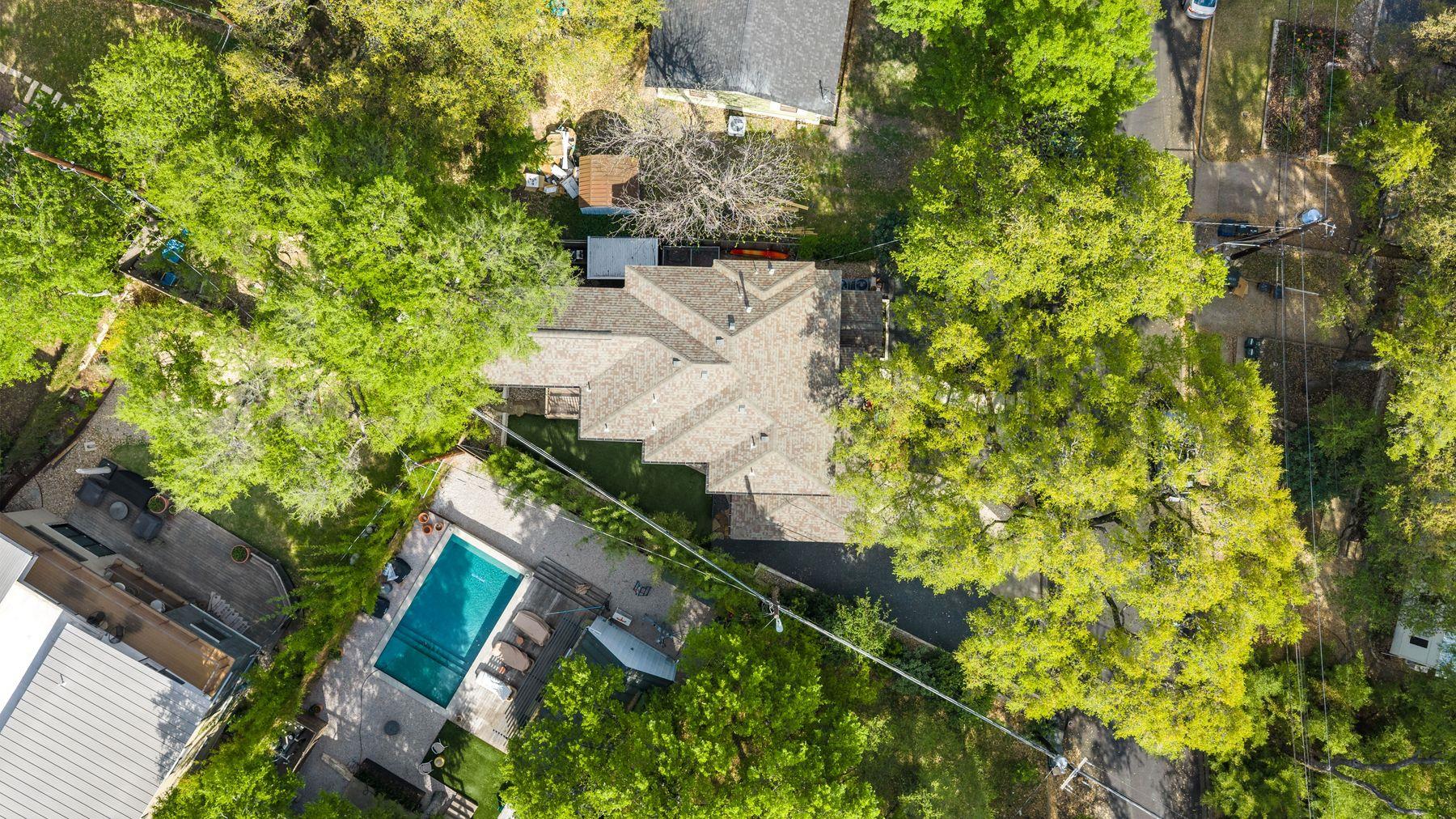 1006 Avondale RD