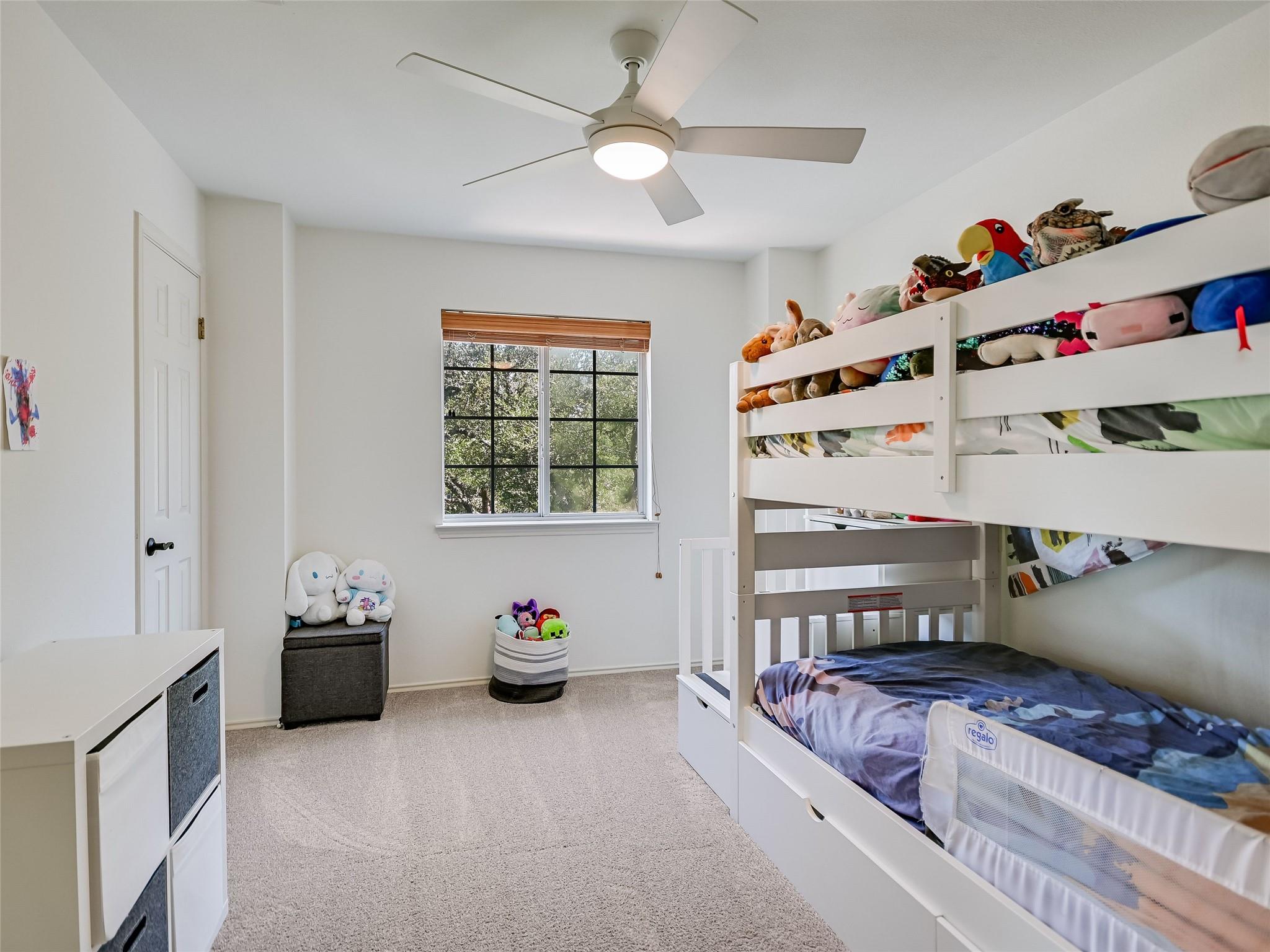 303 N Canyonwood DR