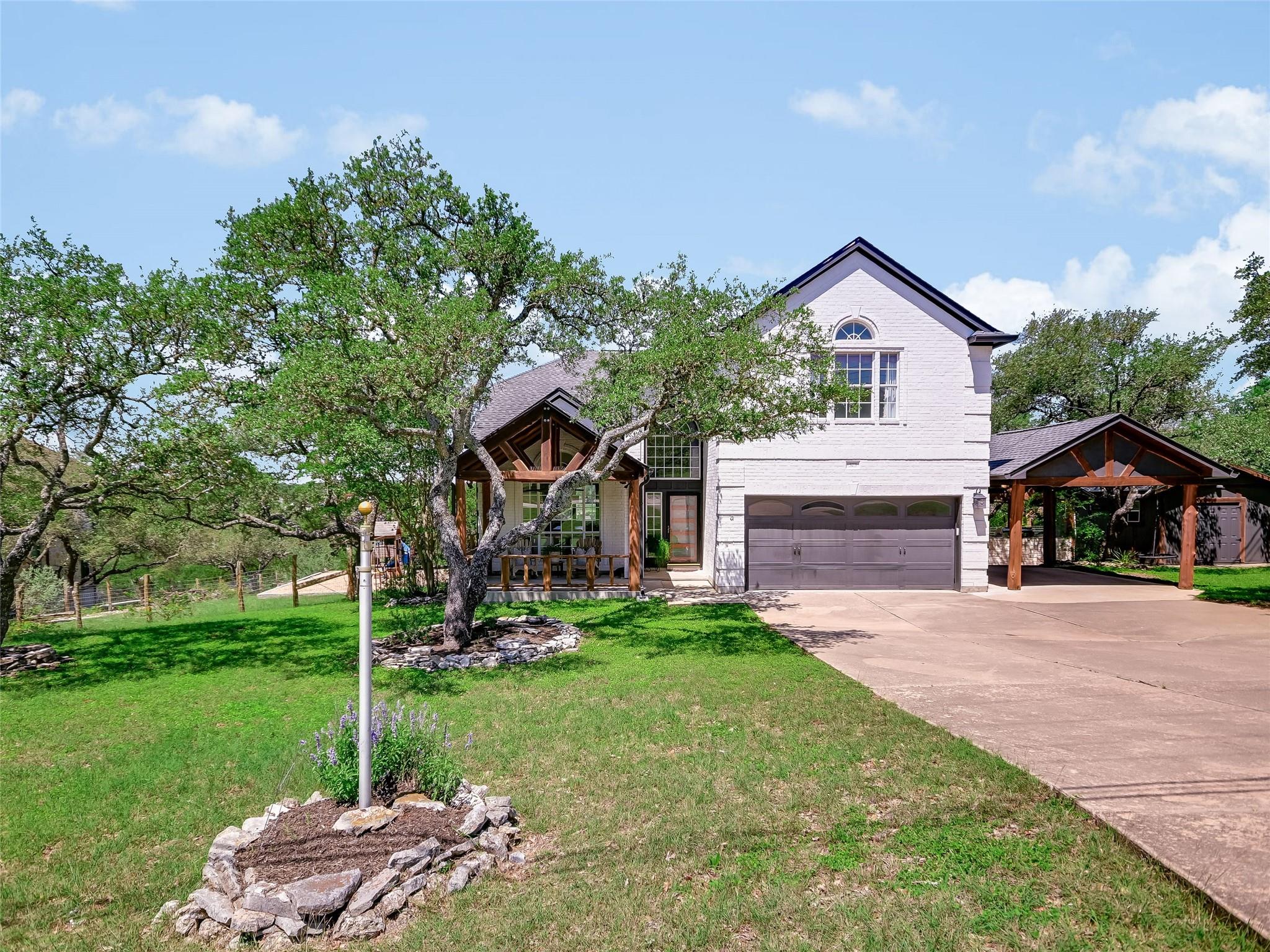 303 N Canyonwood DR