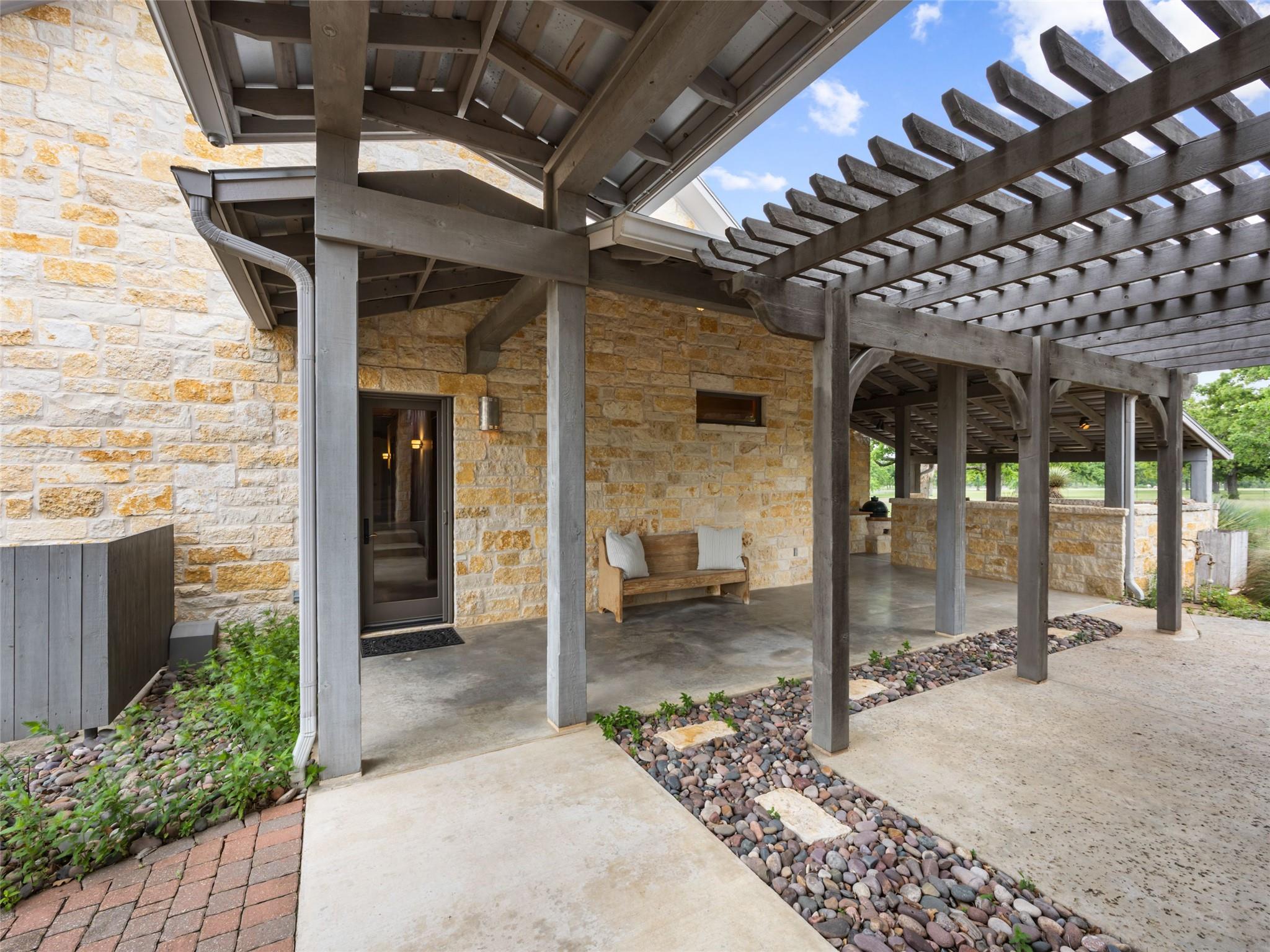 1163 Big Bend LN