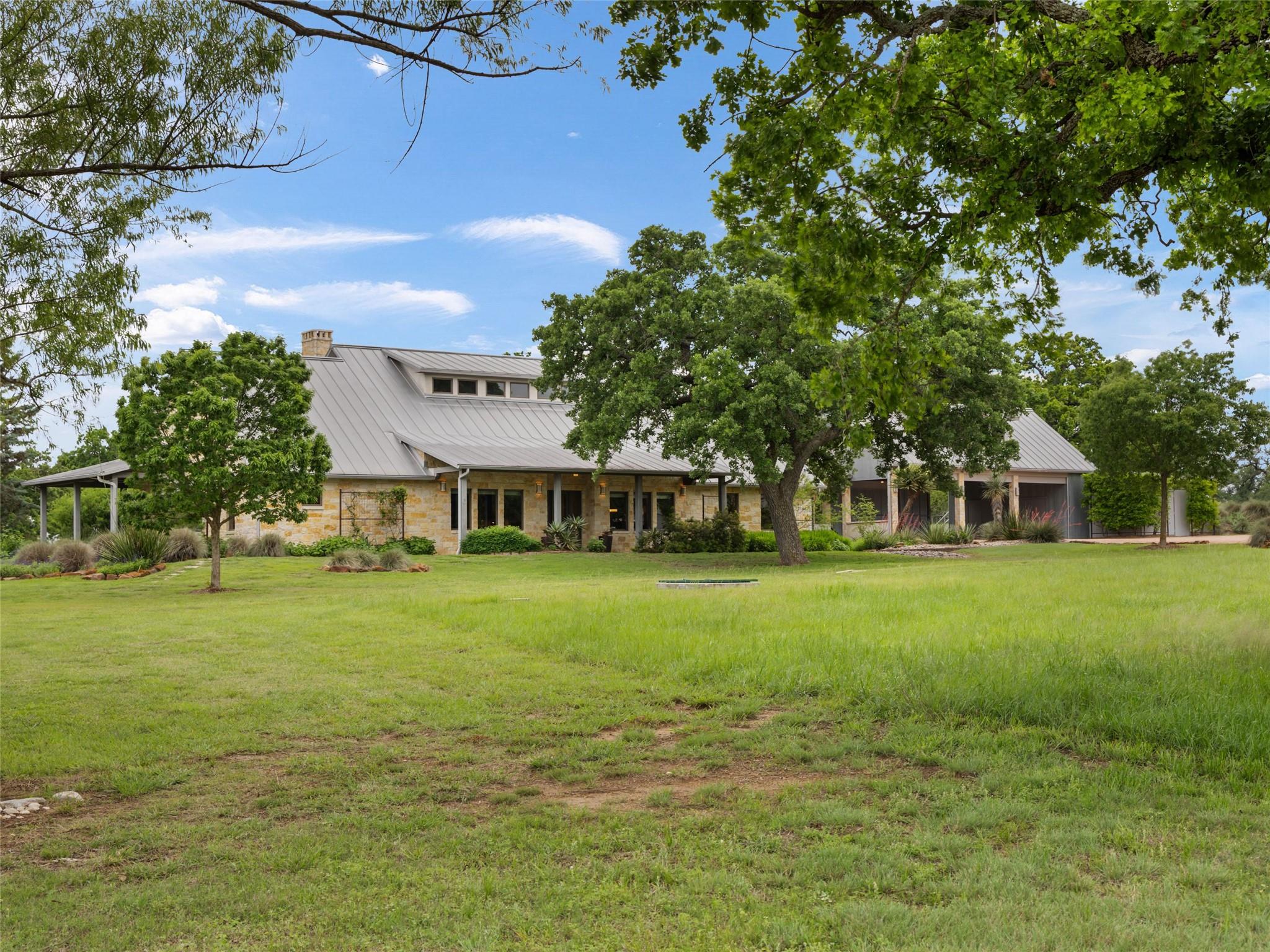1163 Big Bend LN