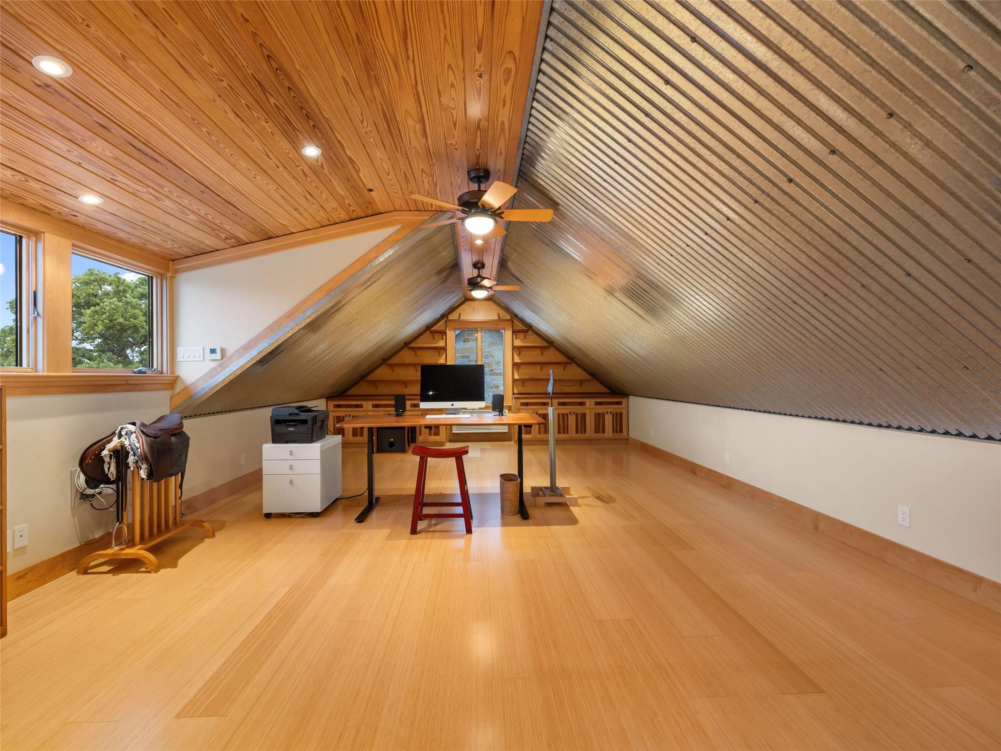 1163 Big Bend LN