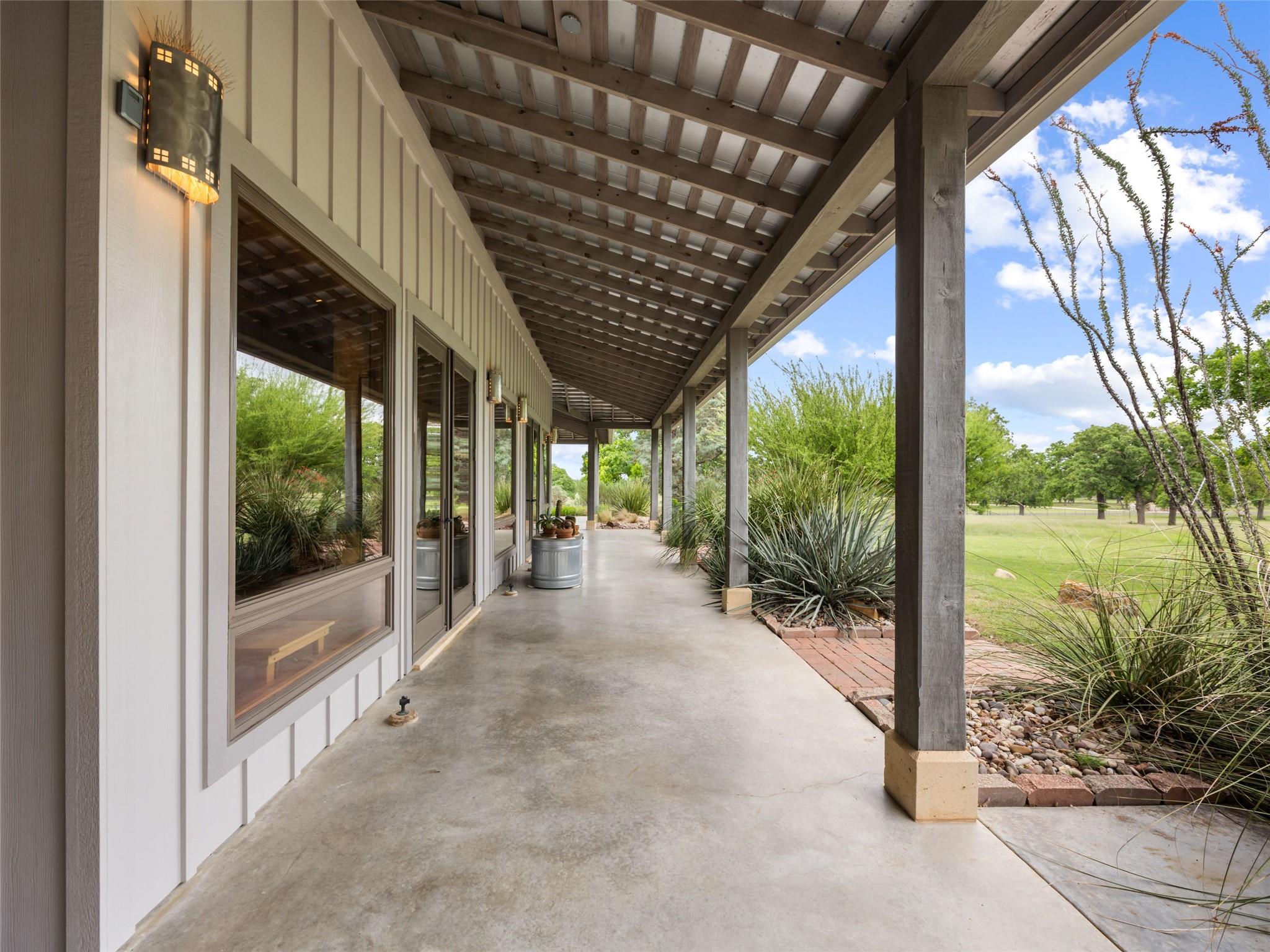 1163 Big Bend LN