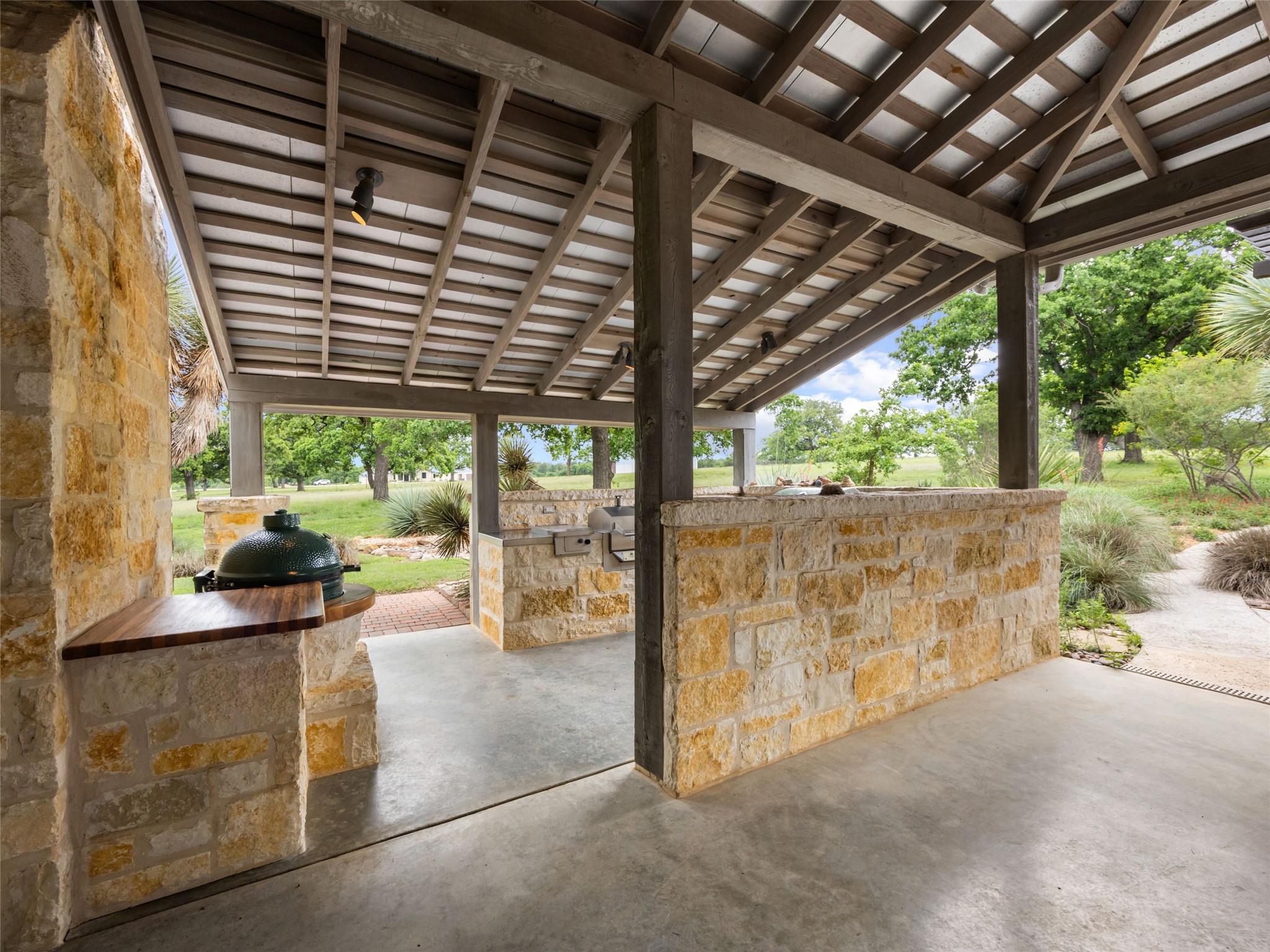 1163 Big Bend LN