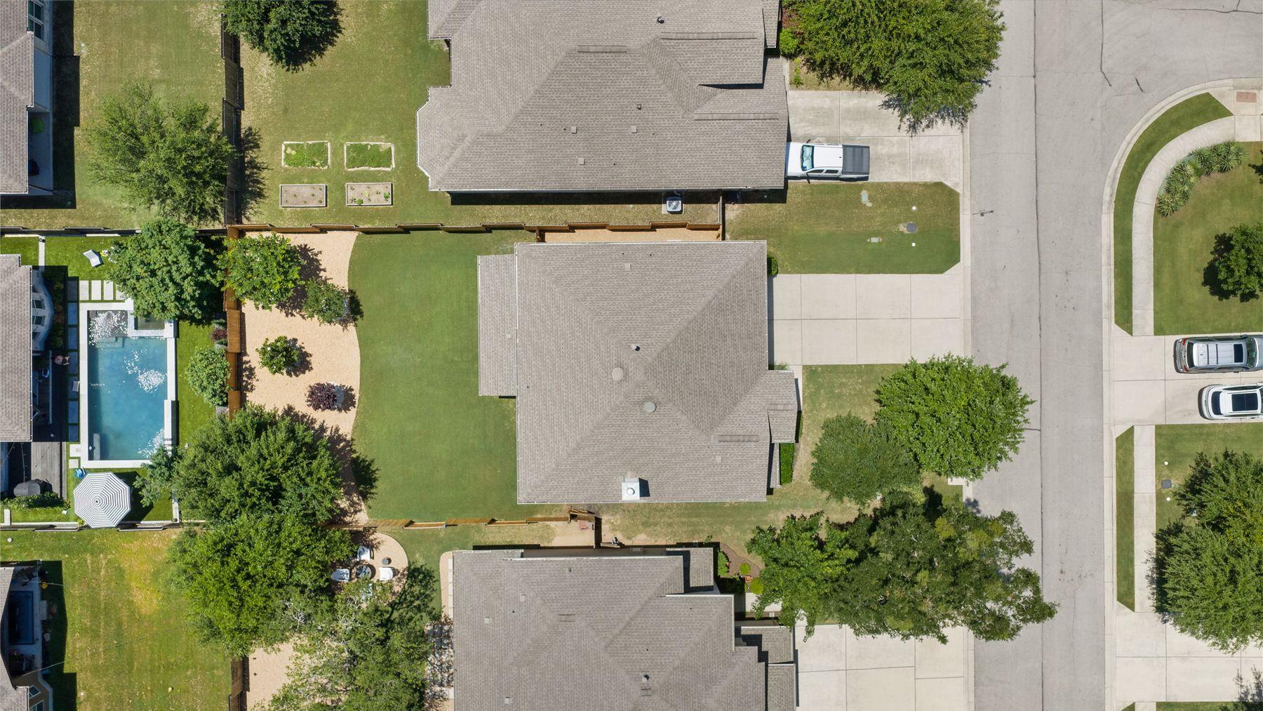 5221 Rain Lily DR