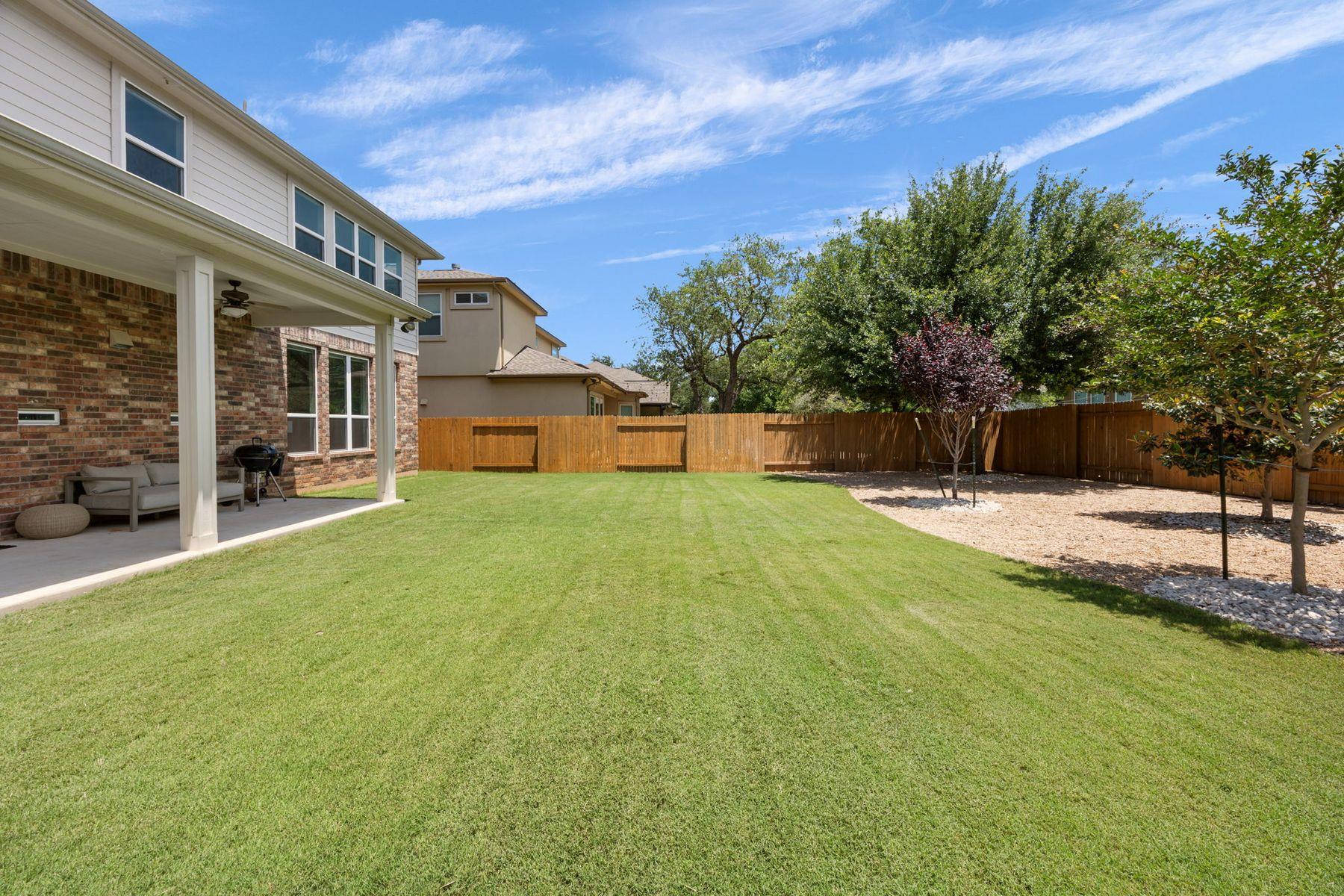 5221 Rain Lily DR