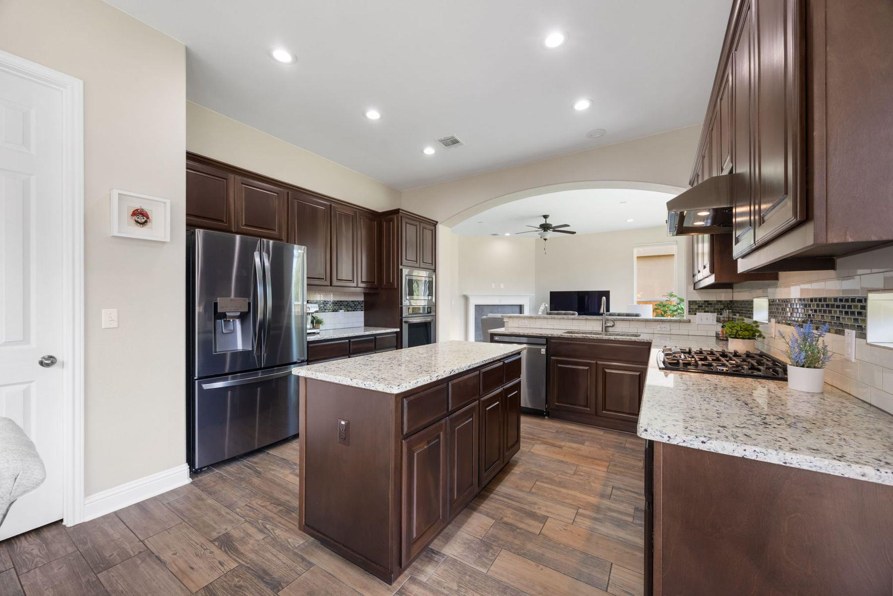 5221 Rain Lily DR