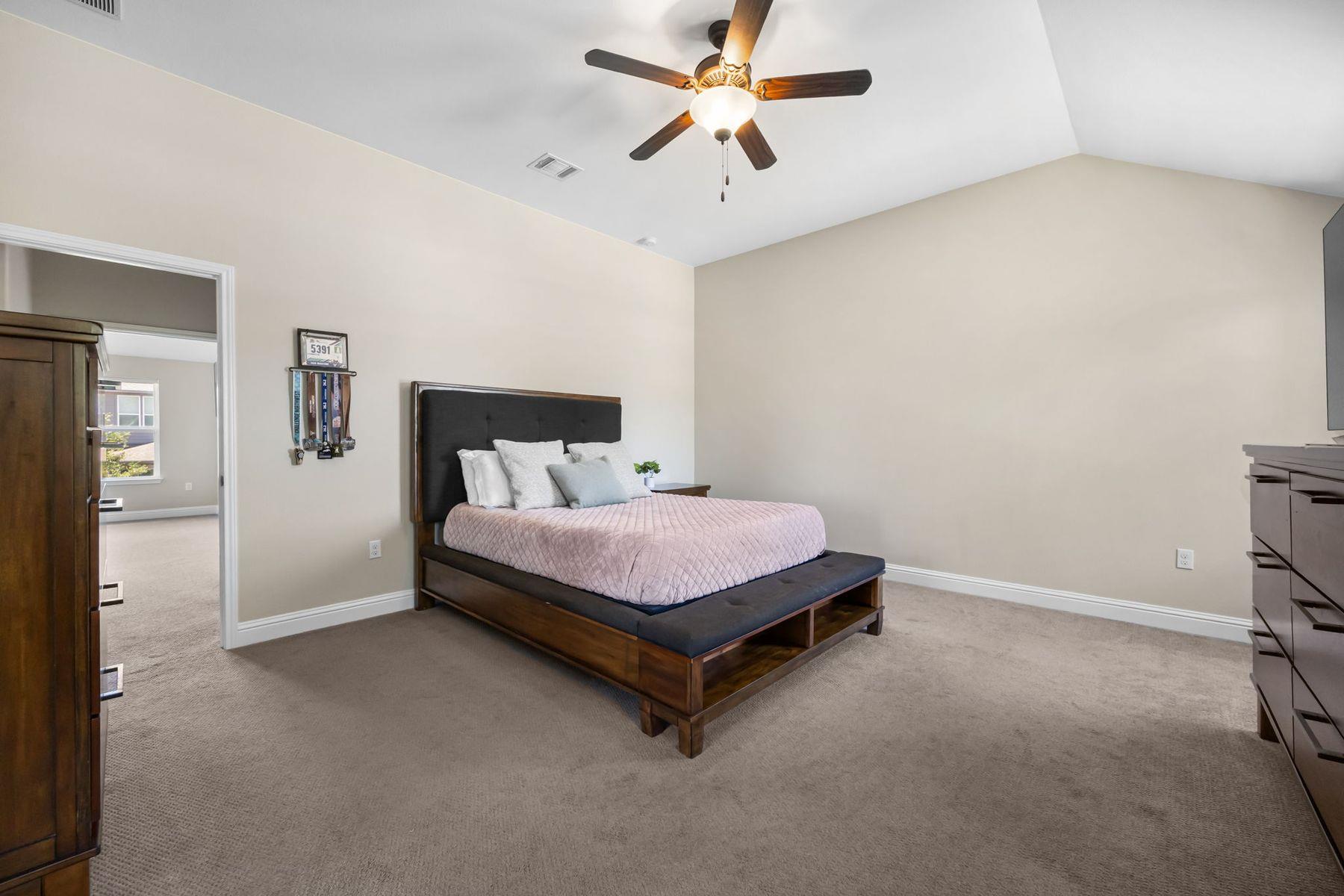 5221 Rain Lily DR