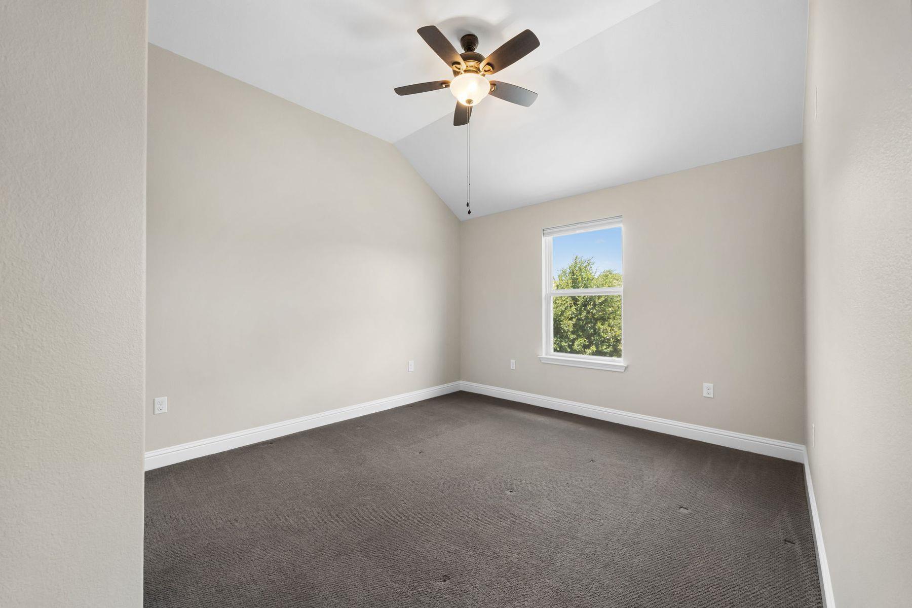 5221 Rain Lily DR