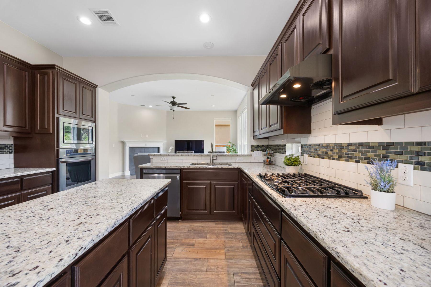 5221 Rain Lily DR