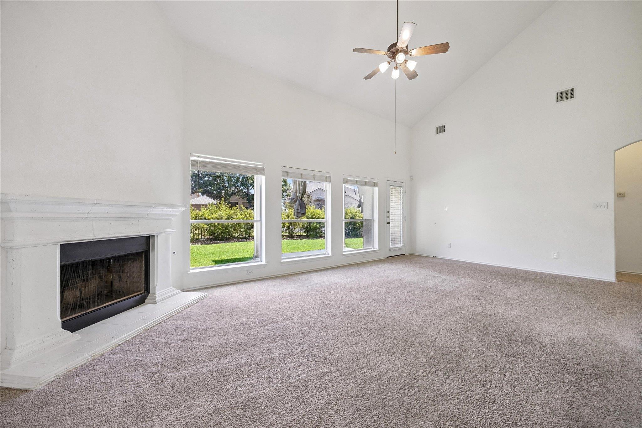 43 White Magnolia CIR