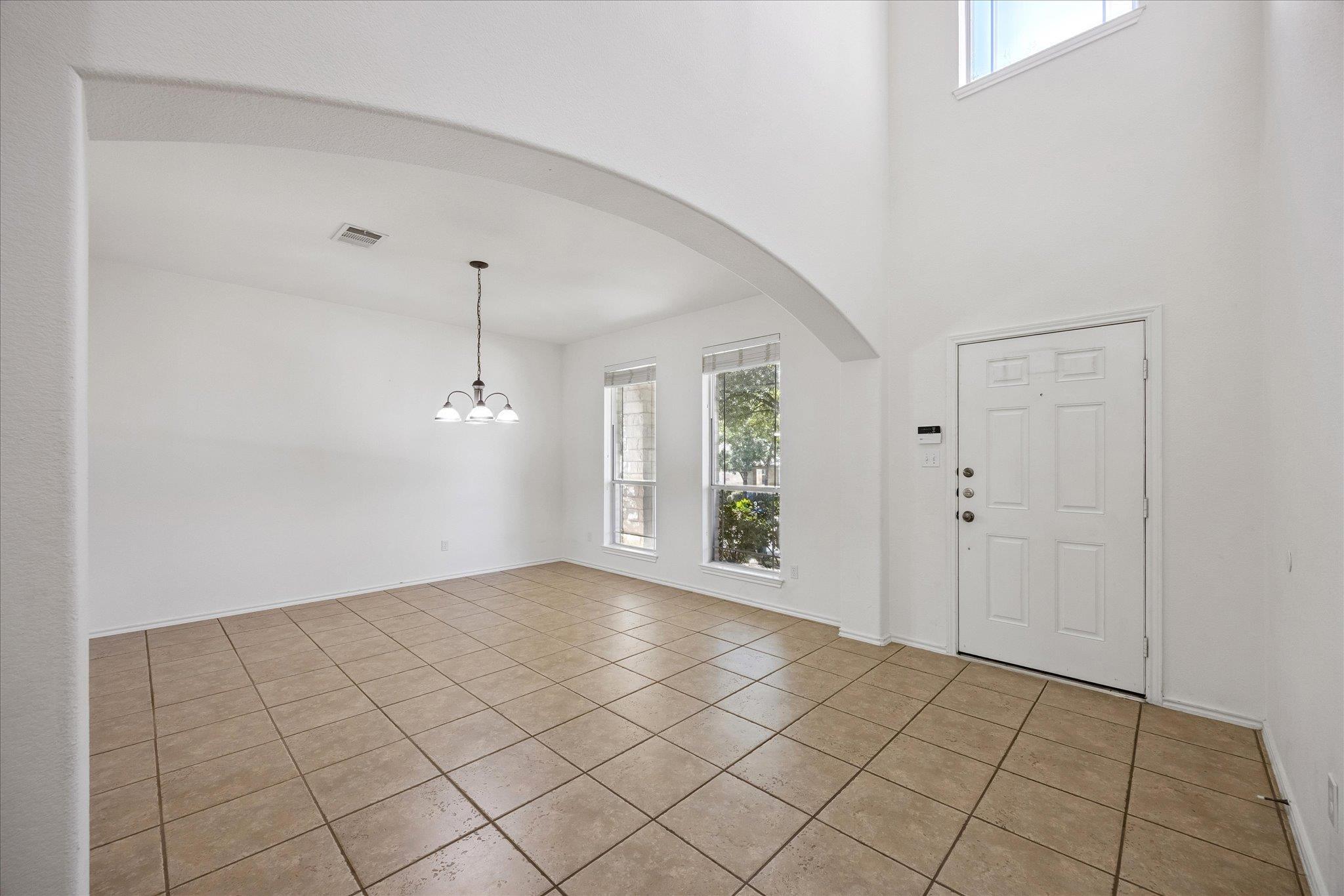 43 White Magnolia CIR