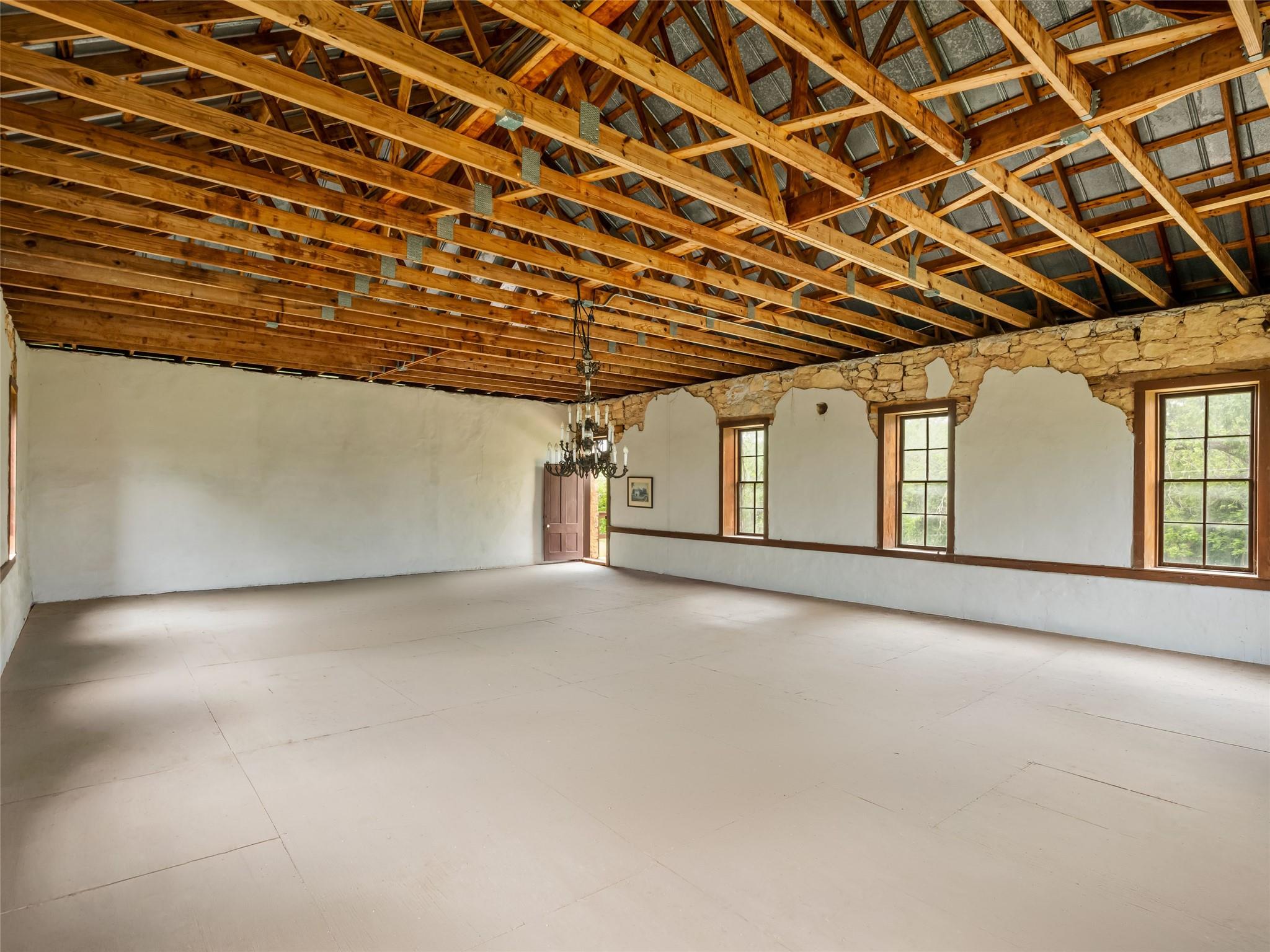 426 E Ranch Road 962 East