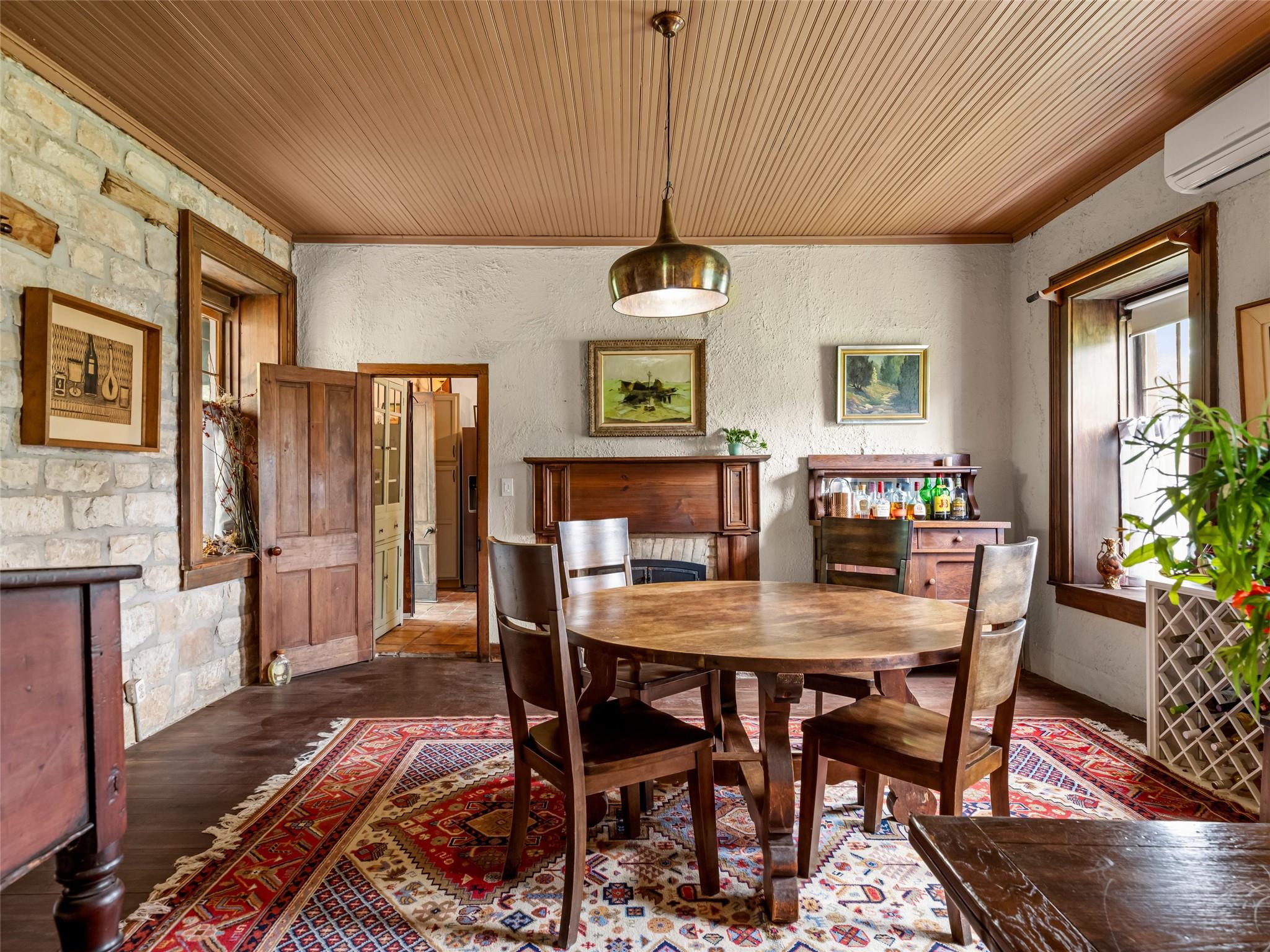 426 E Ranch Road 962 East