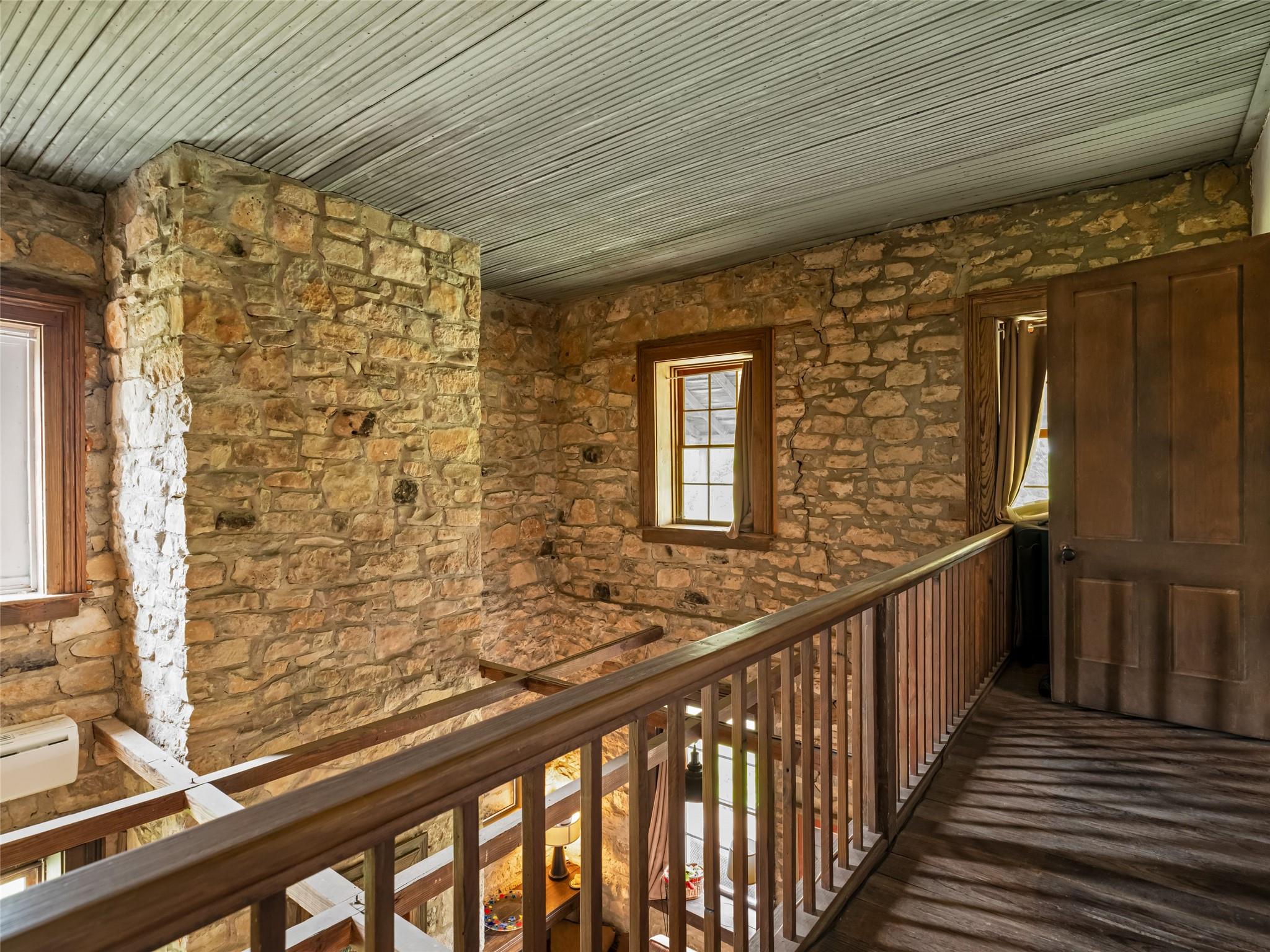 426 E Ranch Road 962 East