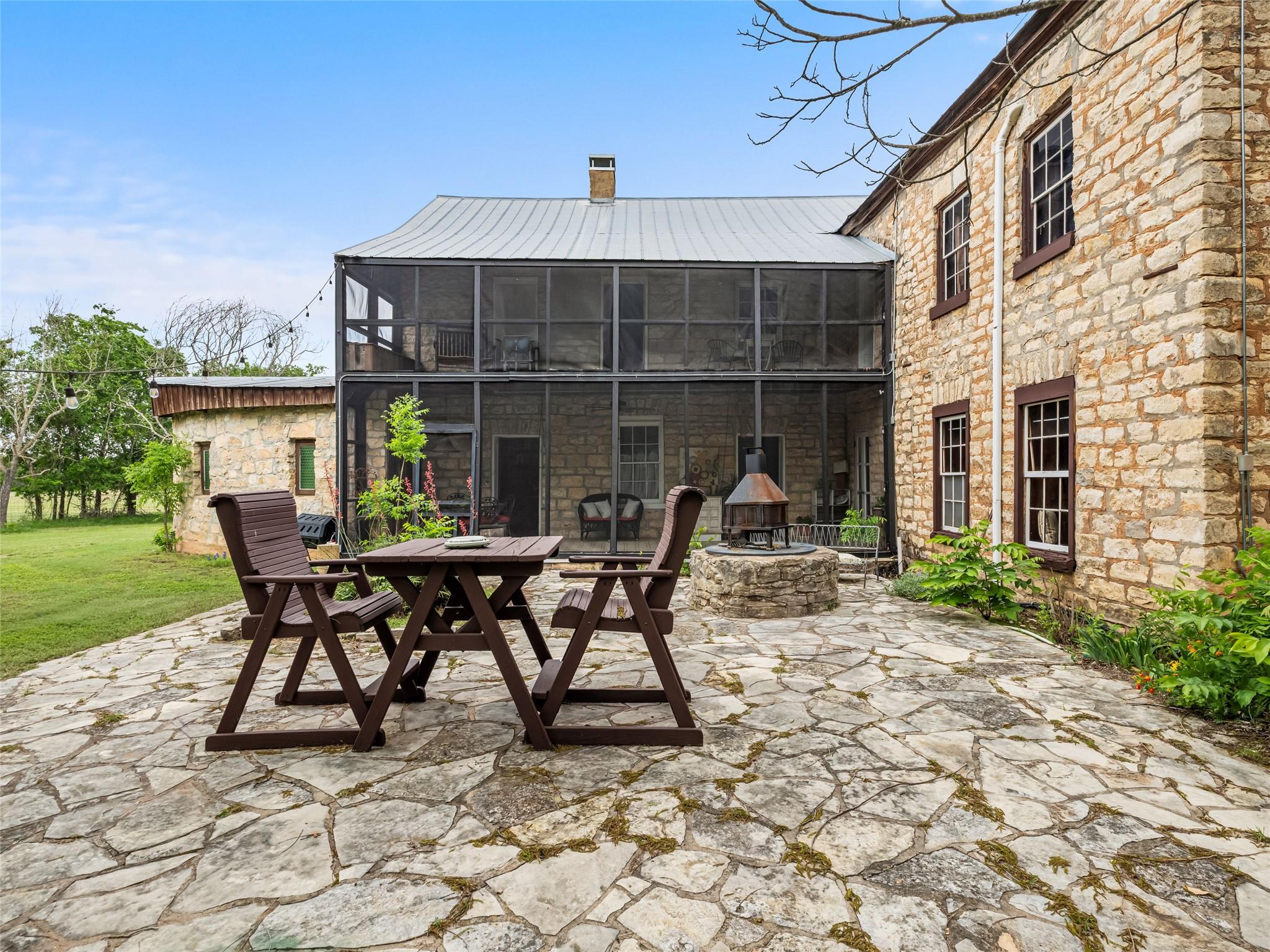 426 E Ranch Road 962 East