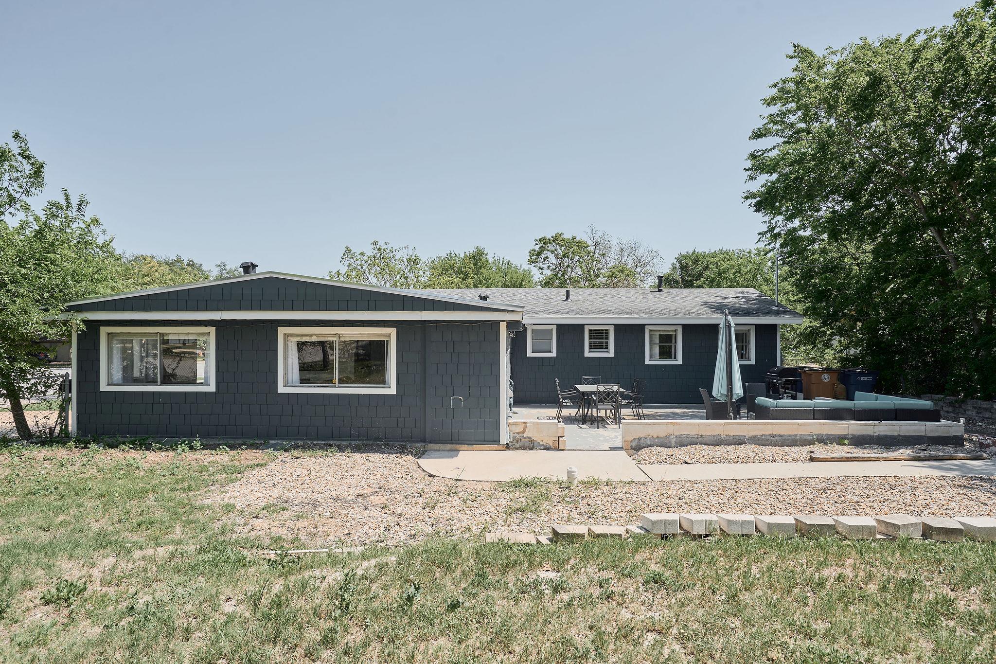7706 Delafield LN