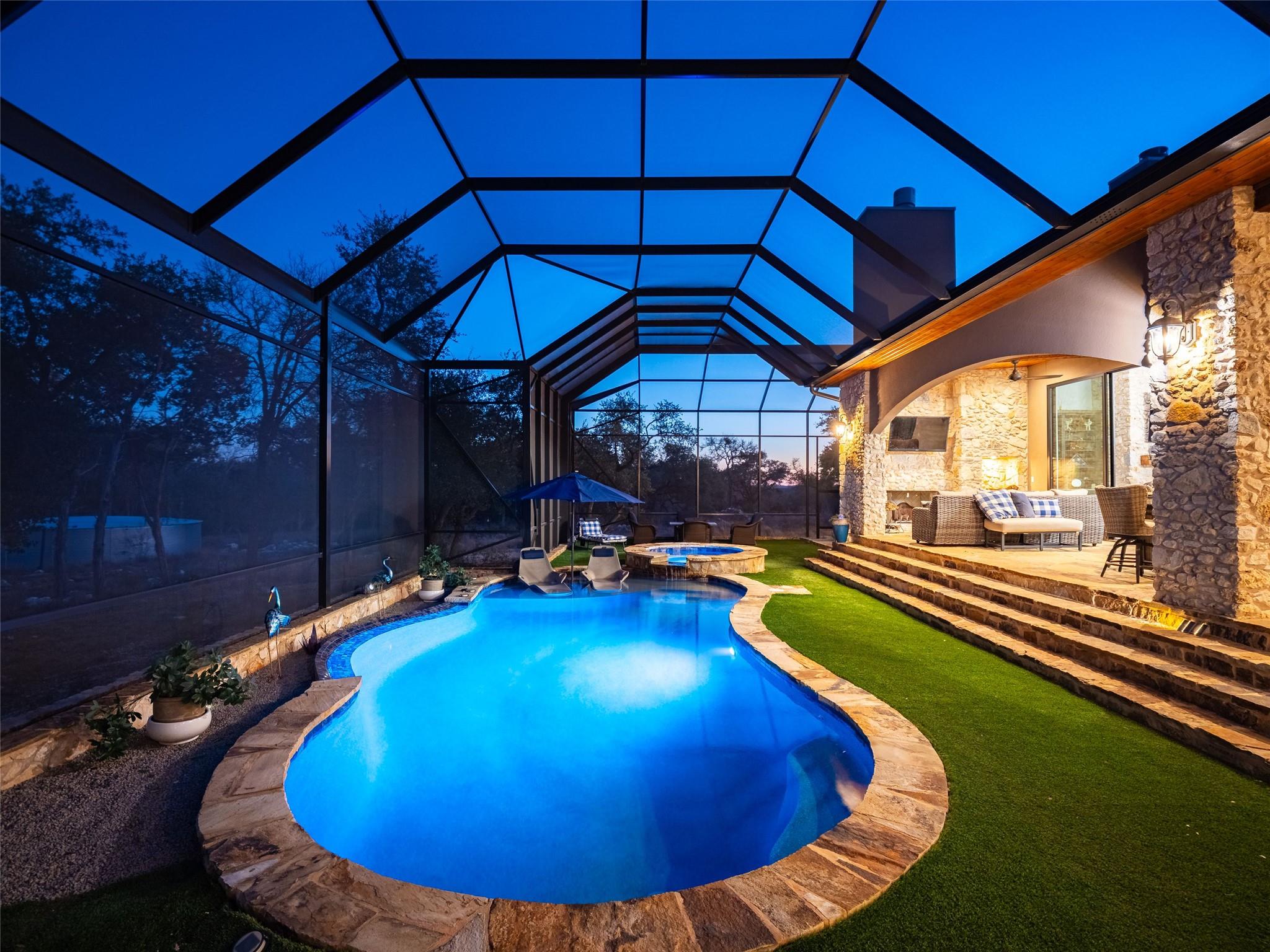 435 Gardenia DR