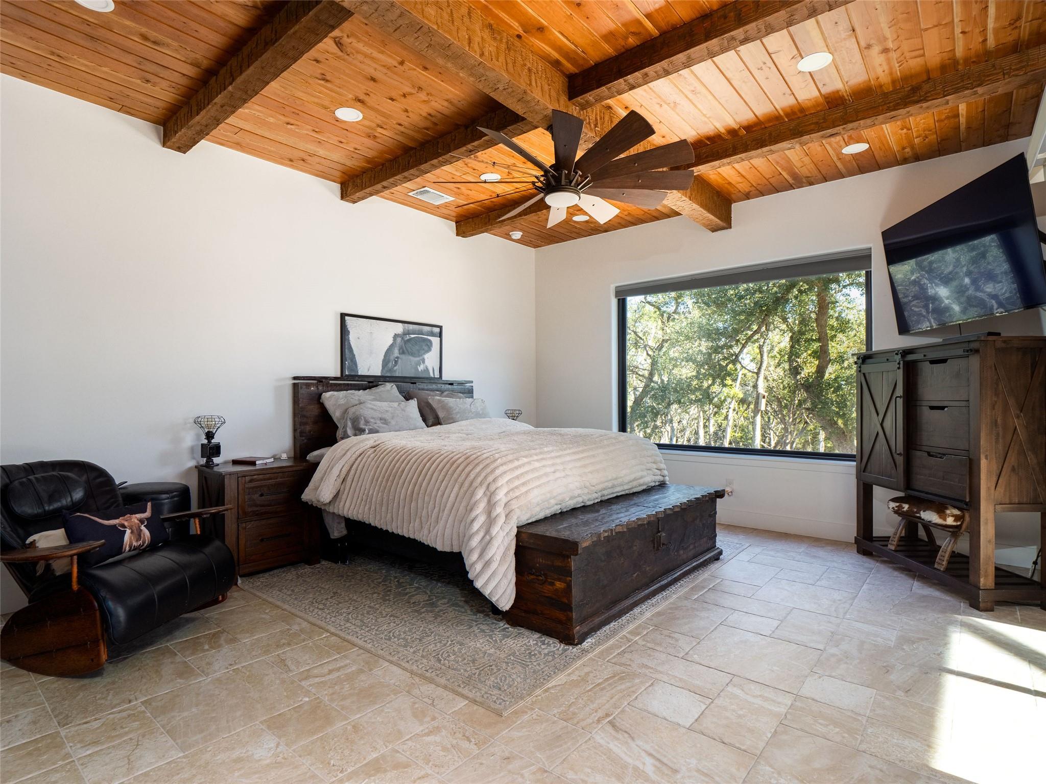 435 Gardenia DR