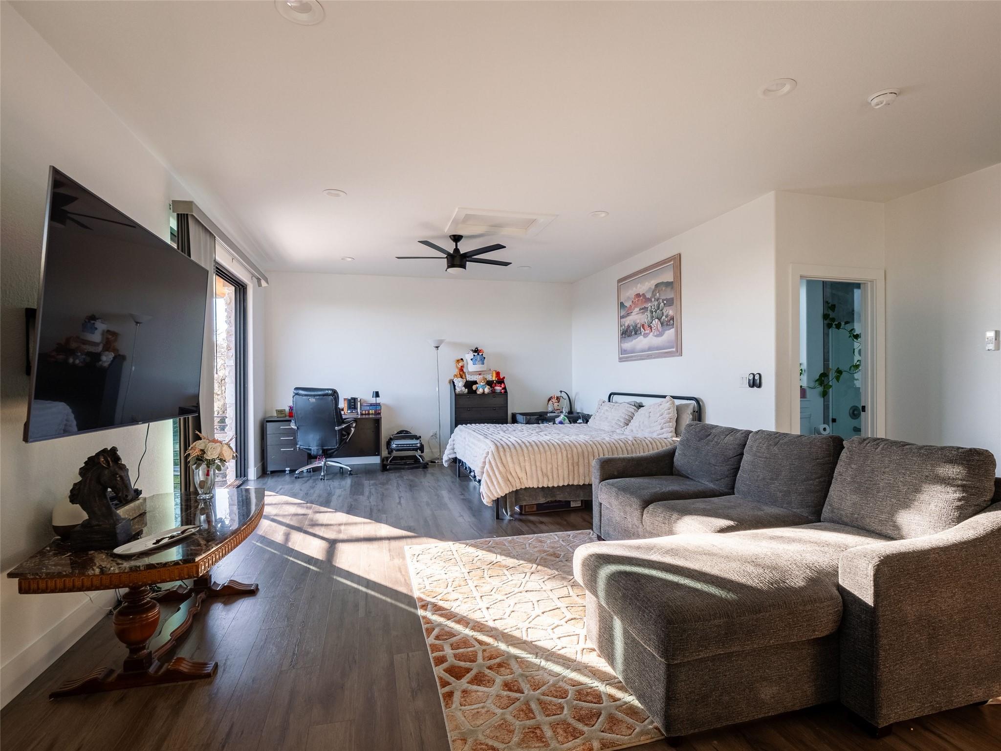 435 Gardenia DR