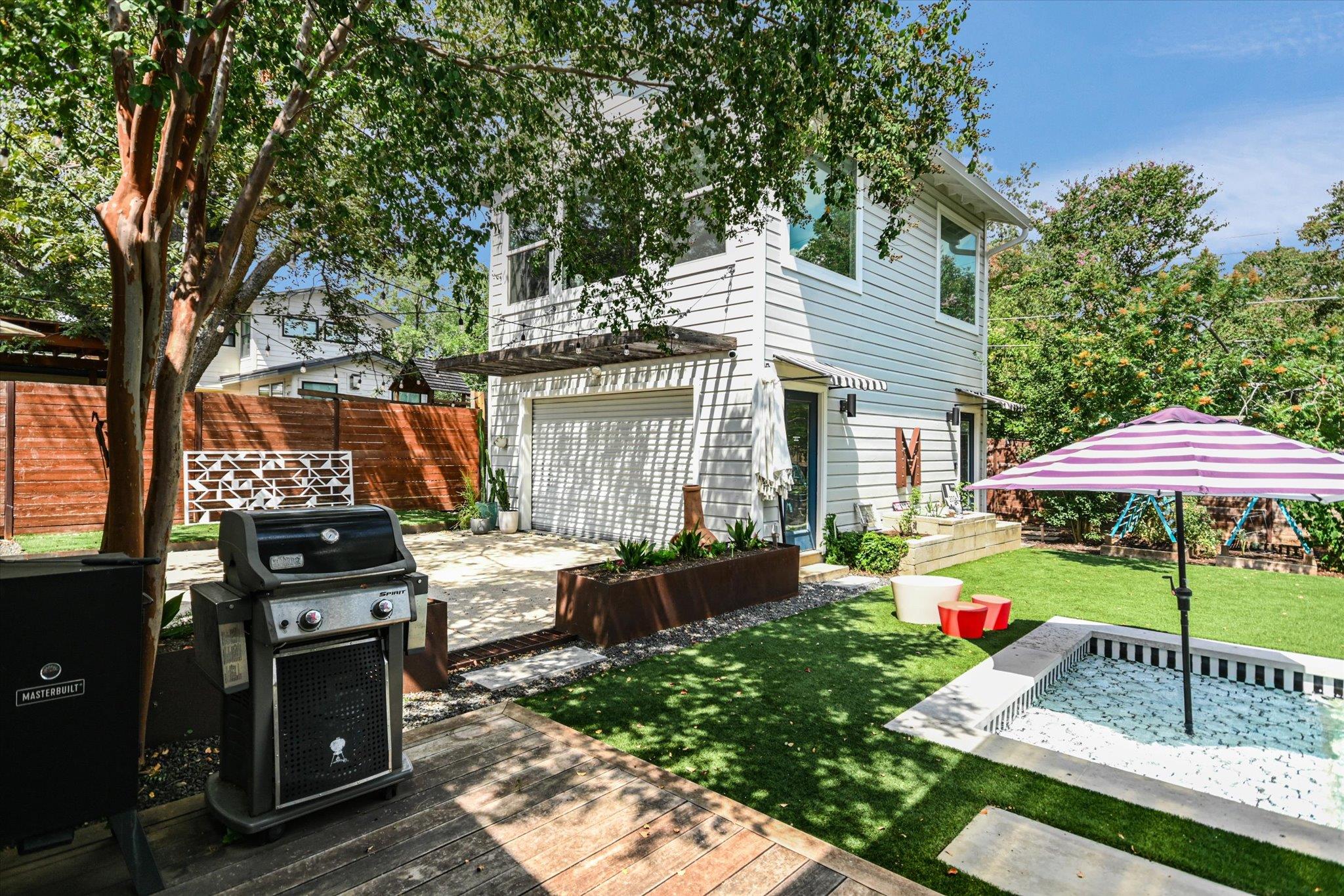 1600 Larkwood DR