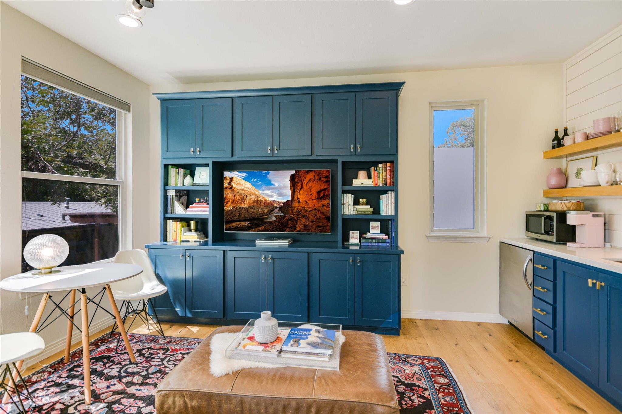 1600 Larkwood DR