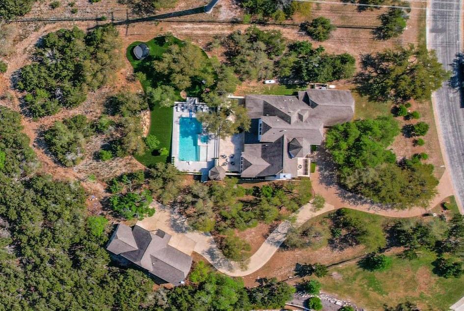 700 Furlong DR