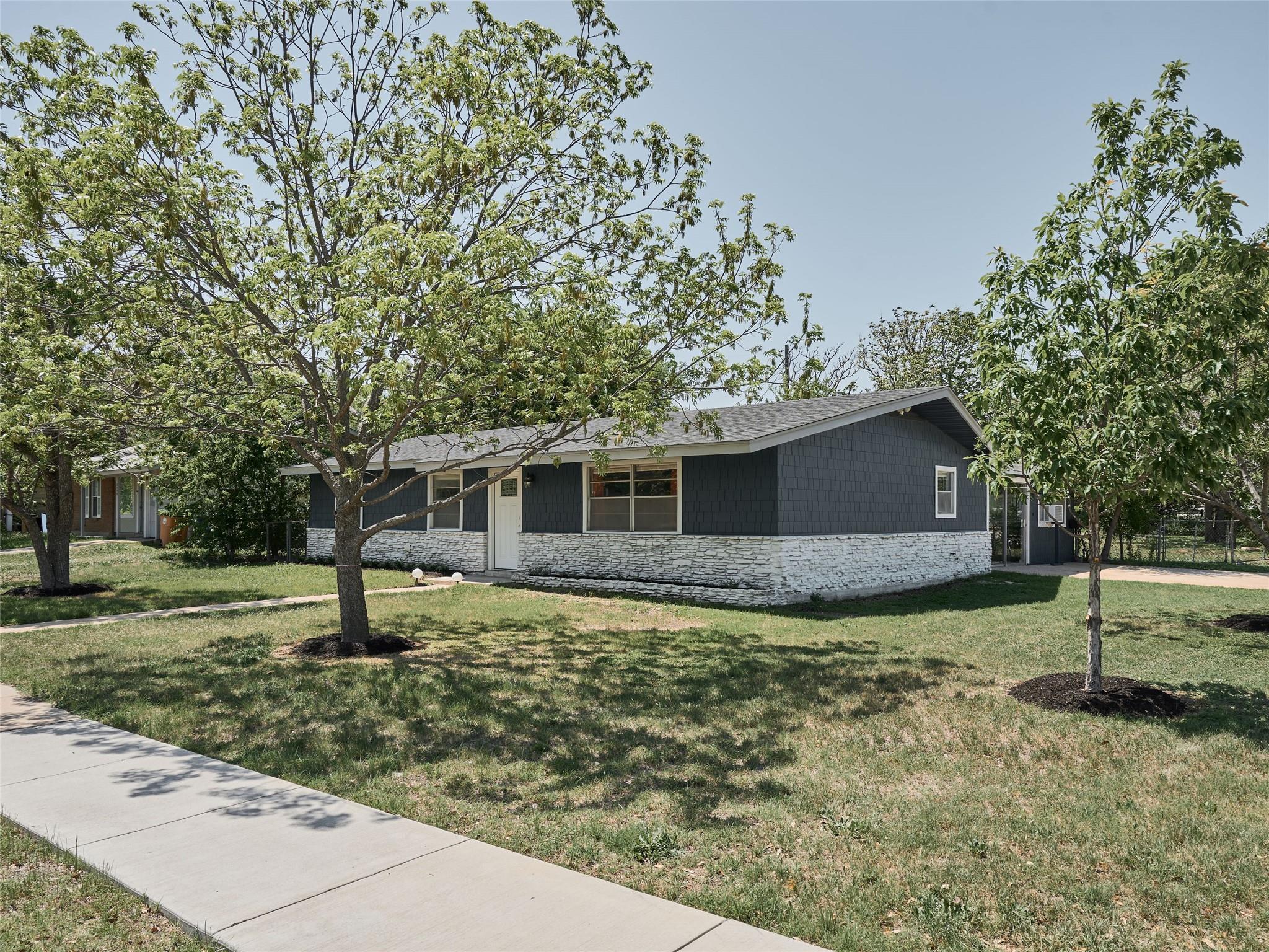 7706 Delafield LN