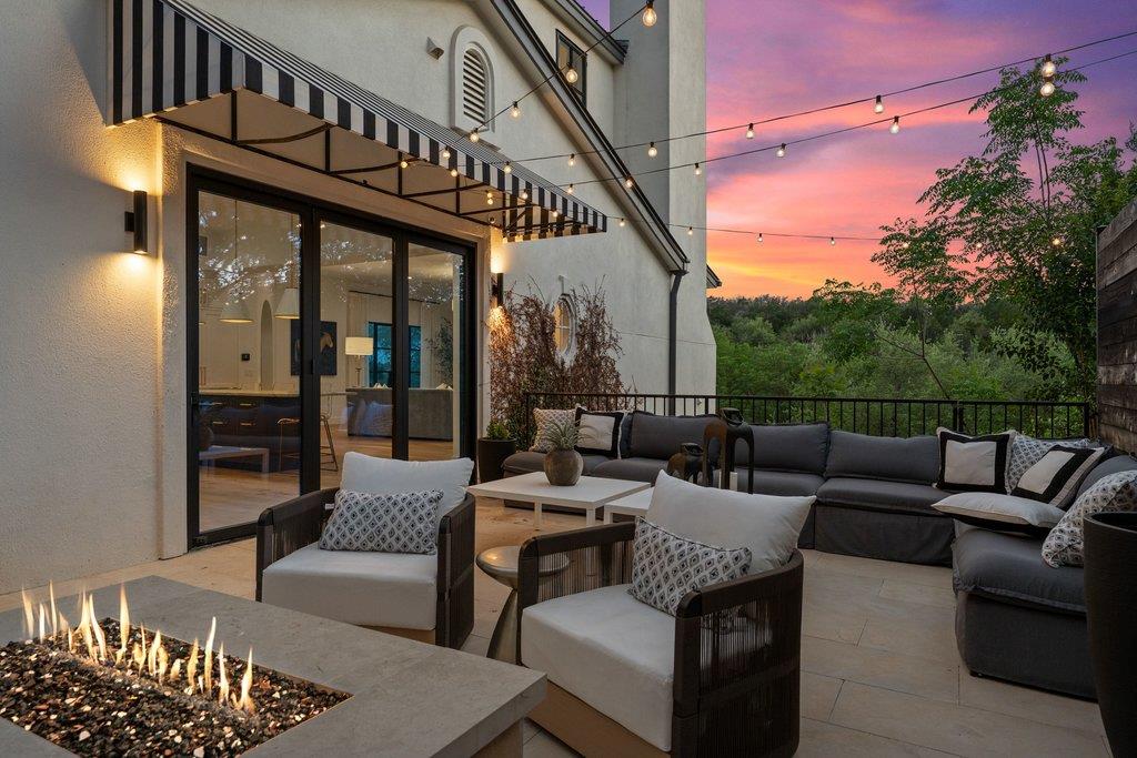 3913 Bonnell DR