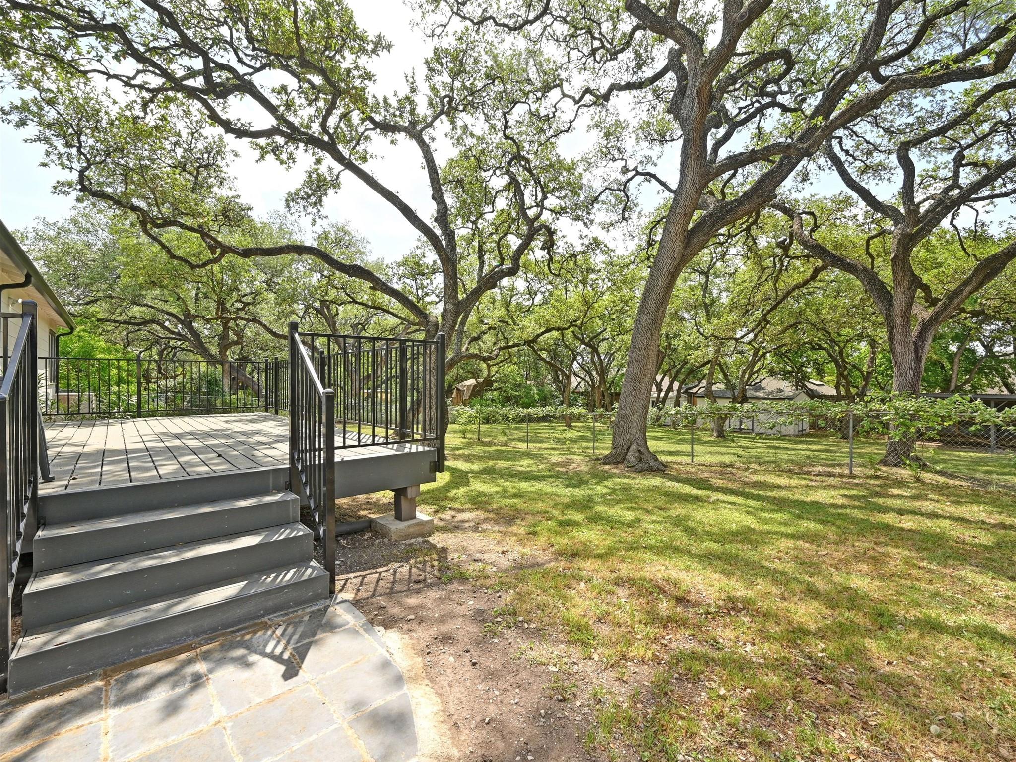7611 Oak Hedge PL