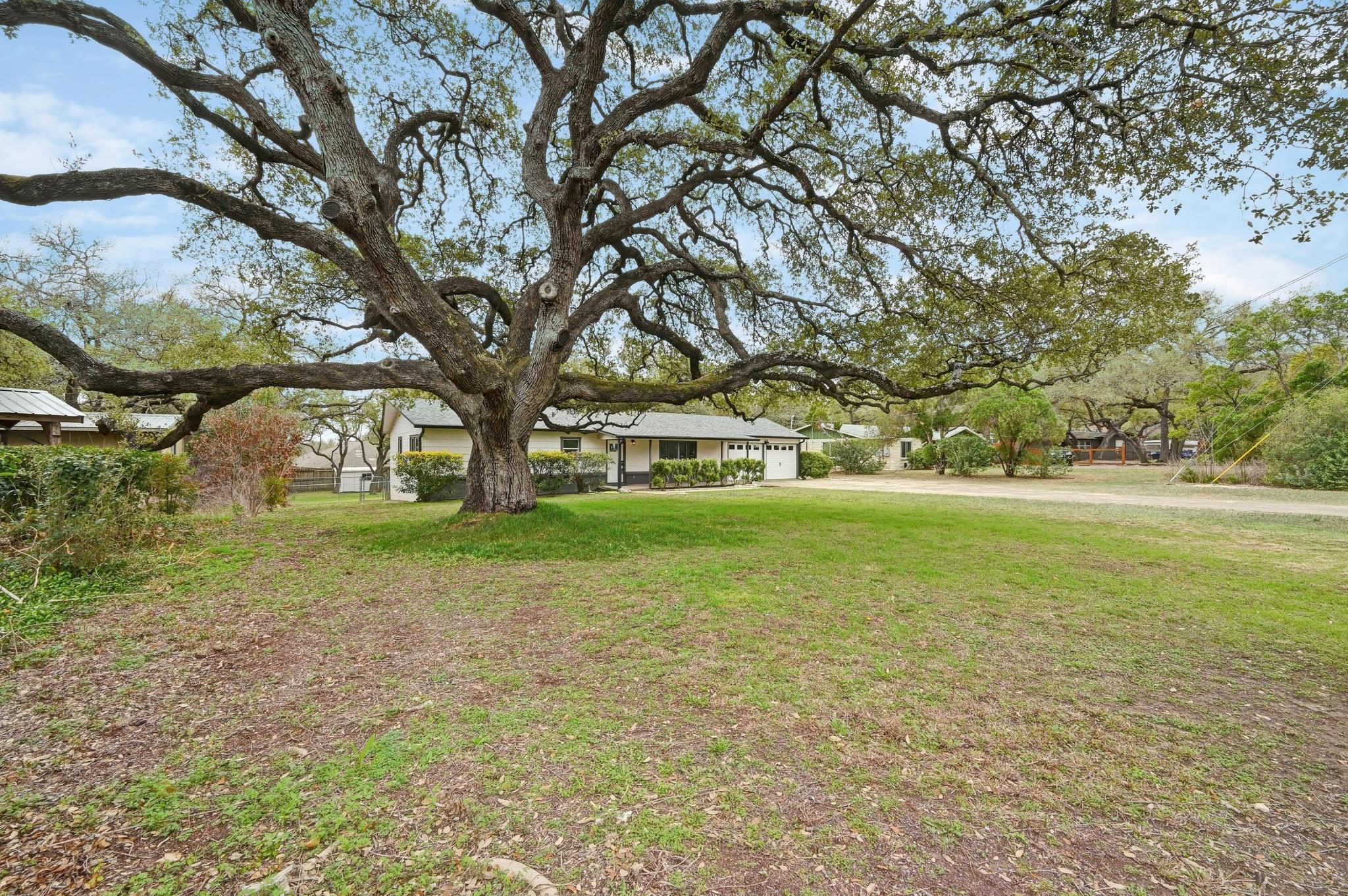 7611 Oak Hedge PL