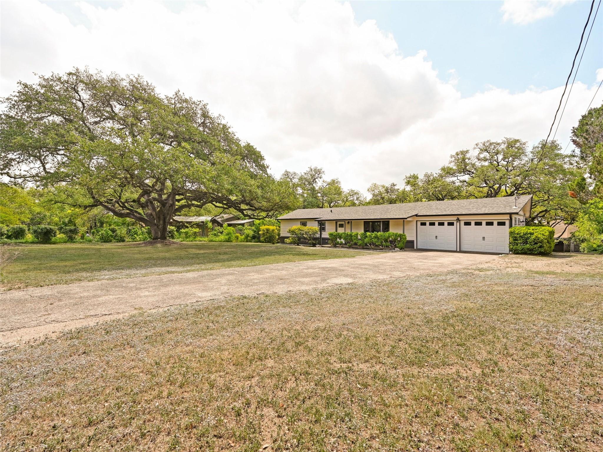 7611 Oak Hedge PL