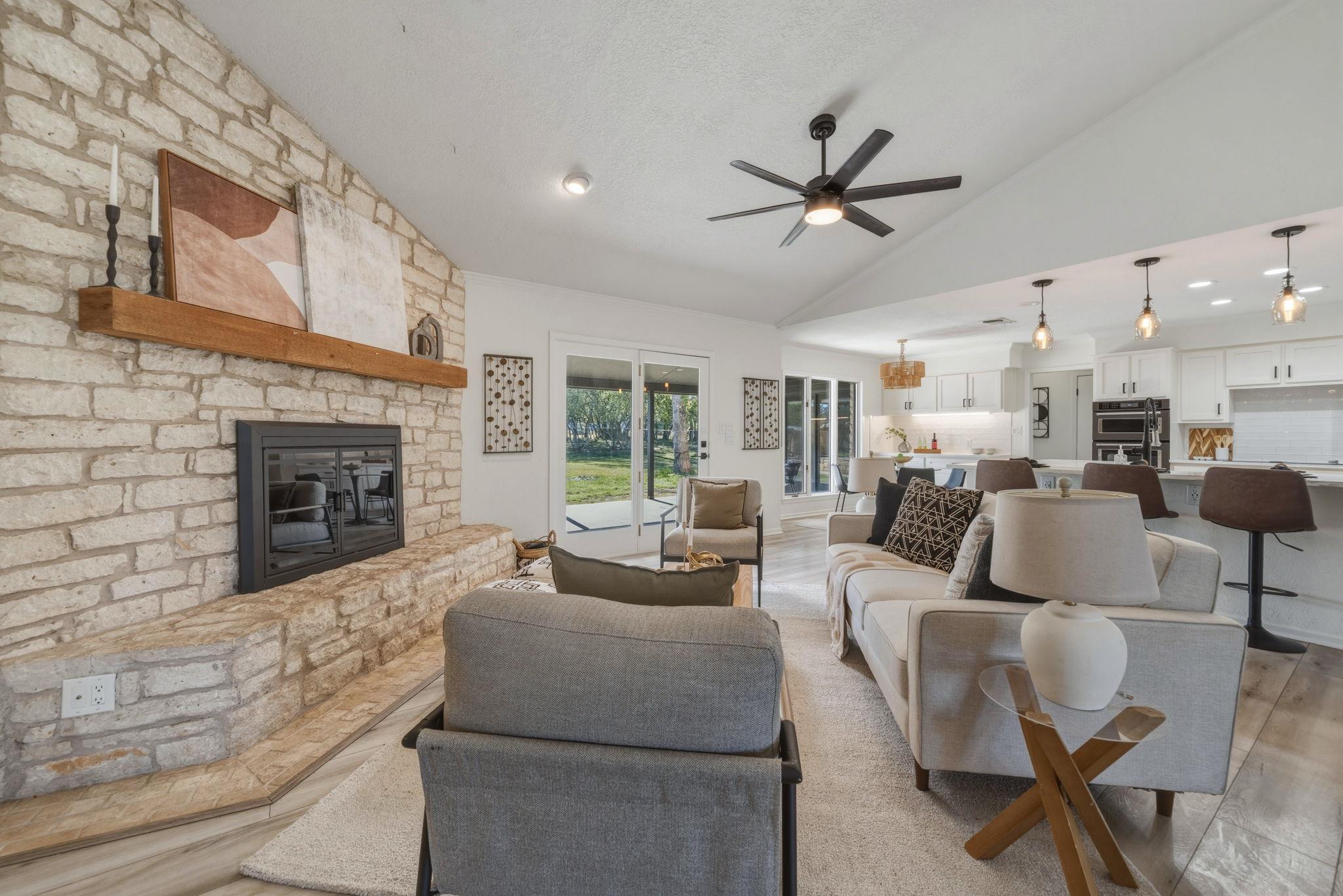 28 Country Oaks DR