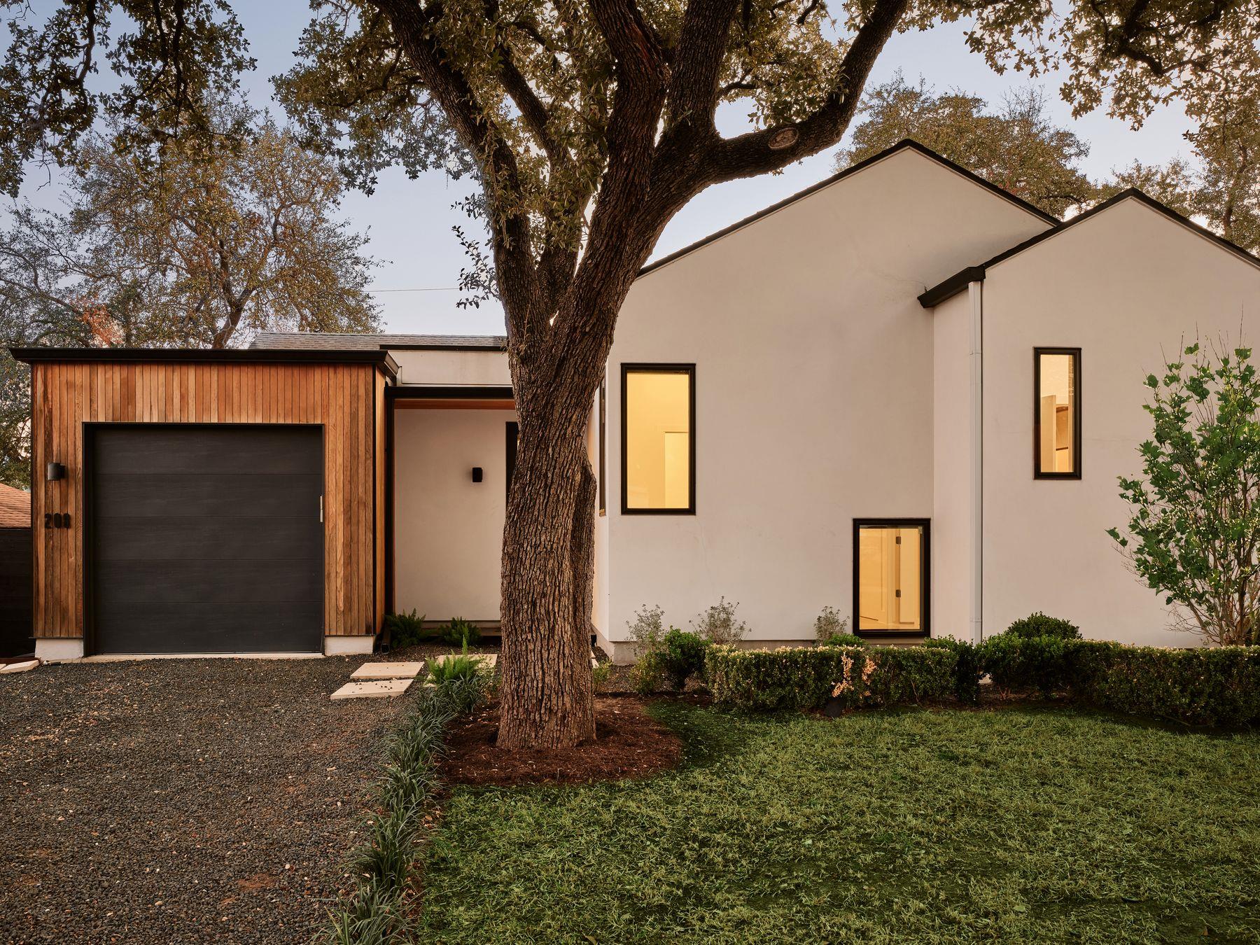 208 El Paso ST