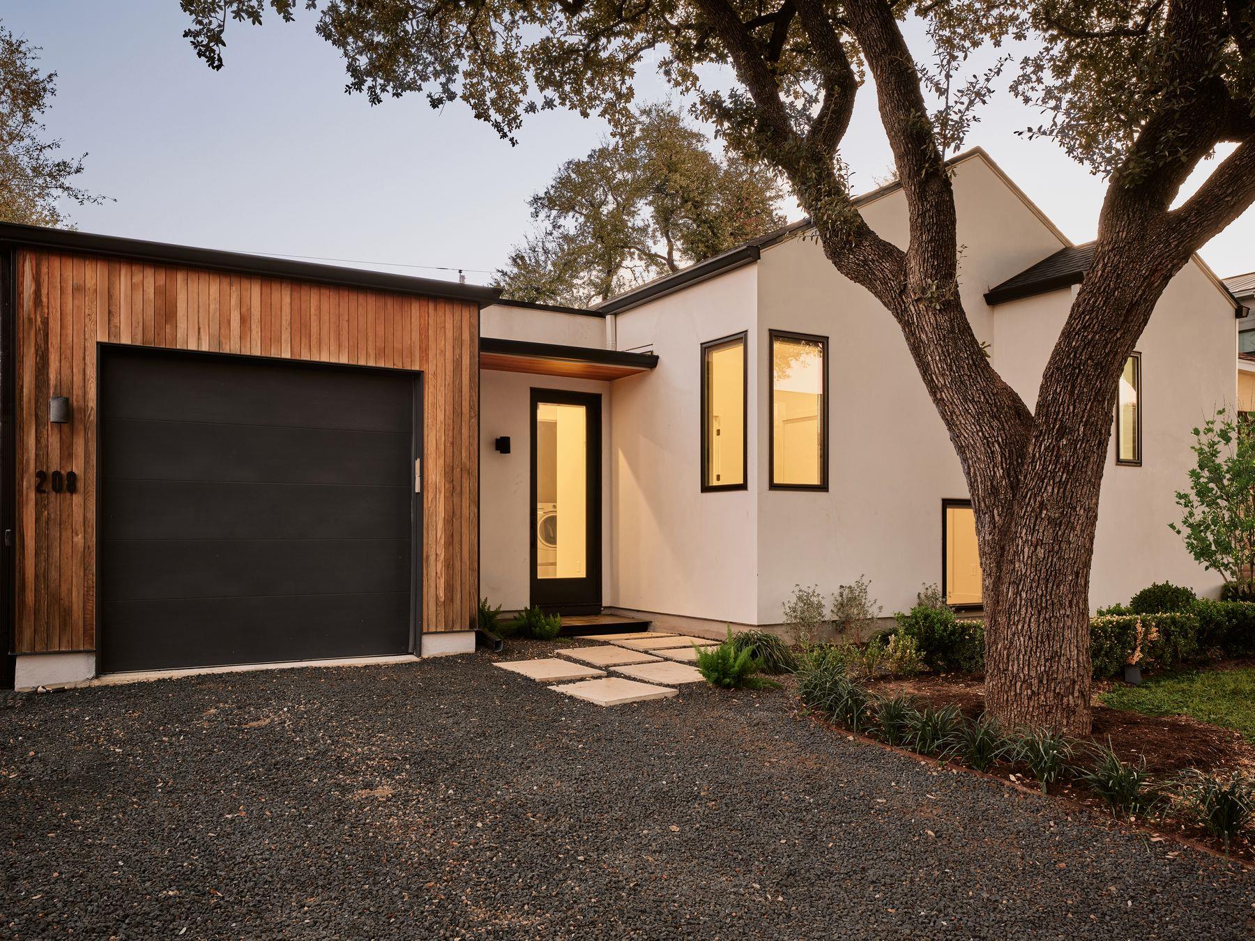 208 El Paso ST