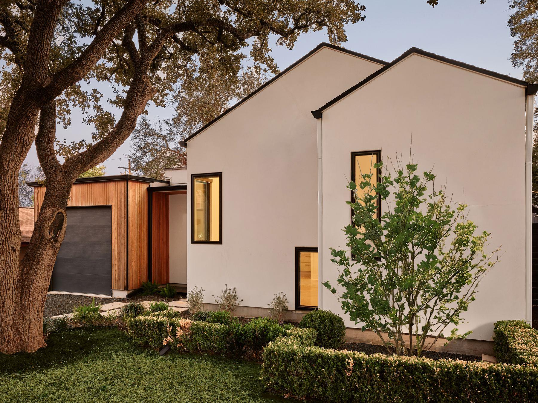 208 El Paso ST
