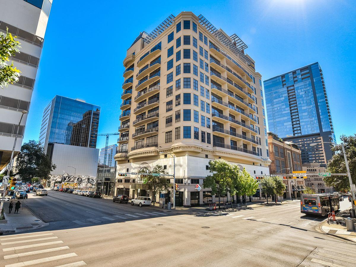 311 W 5th ST # 1002