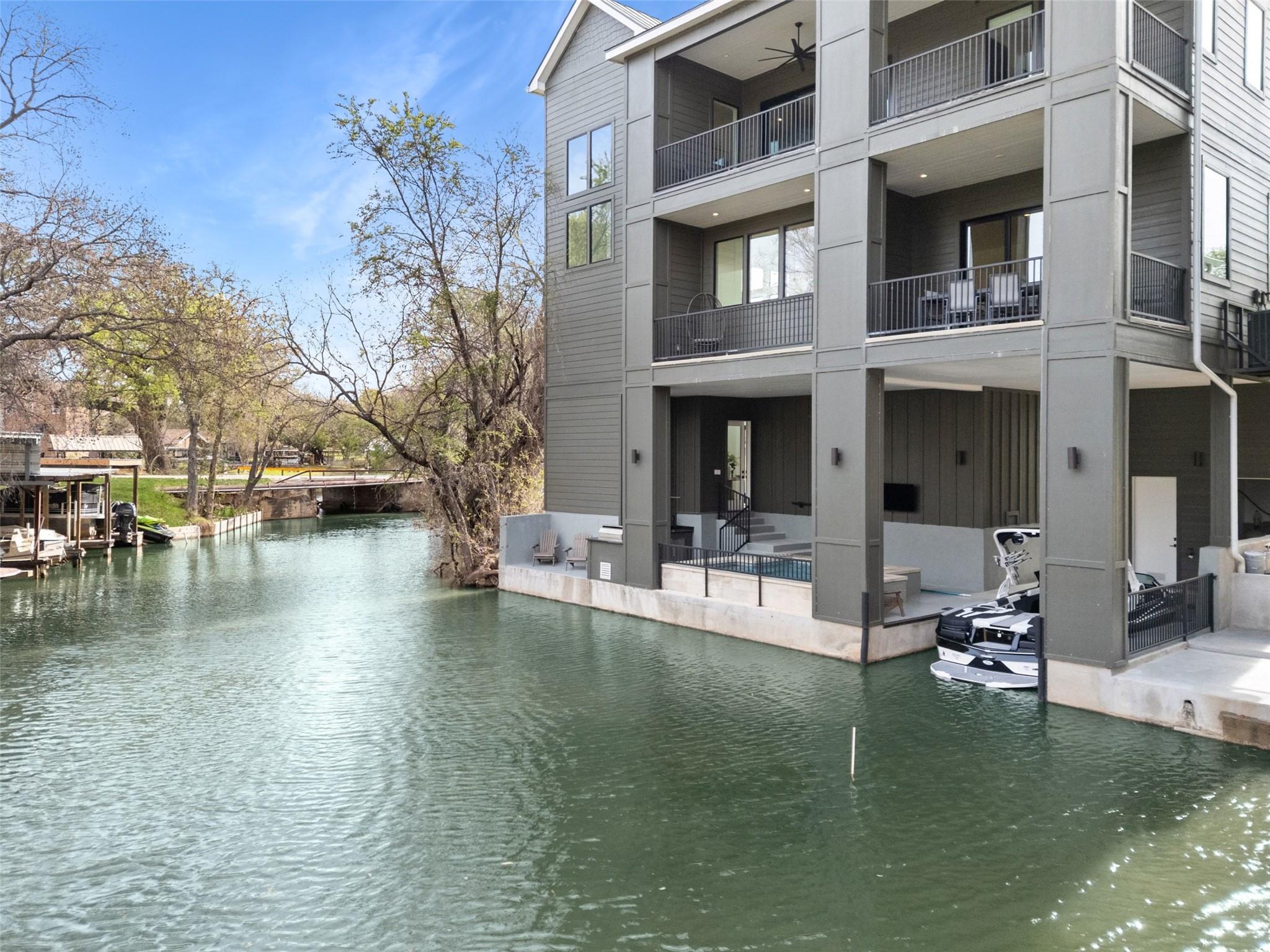 102 Cypress Shore Lane LN