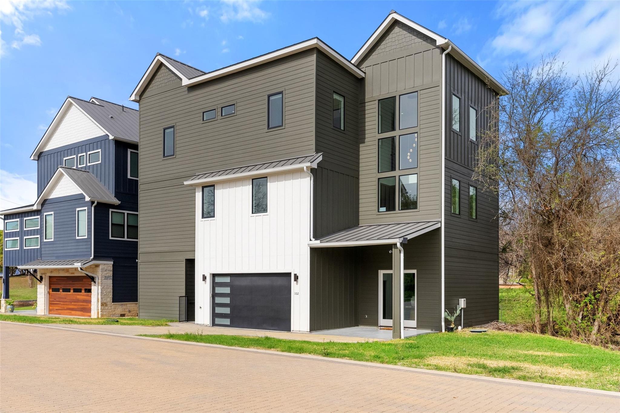 102 Cypress Shore Lane LN