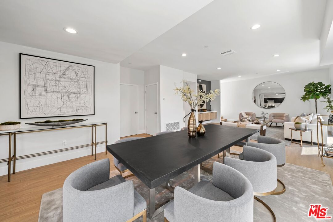 1624 N Normandie Ave Unit: B