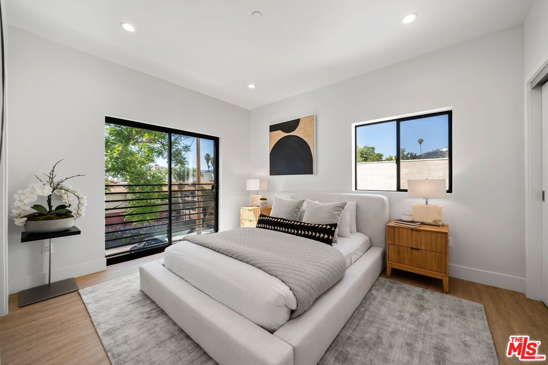 1624 N Normandie Ave Unit: B