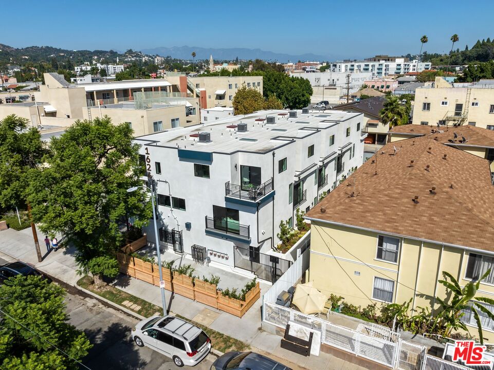1624 N Normandie Ave Unit: B