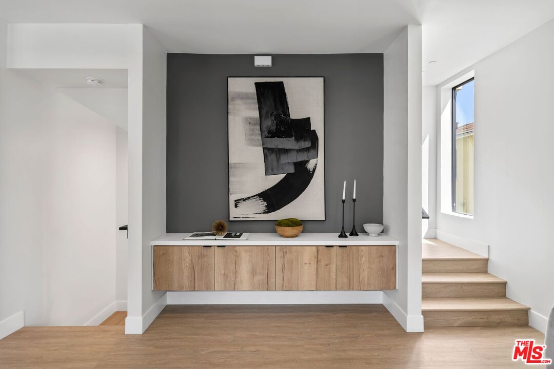 1624 N Normandie Ave Unit: C